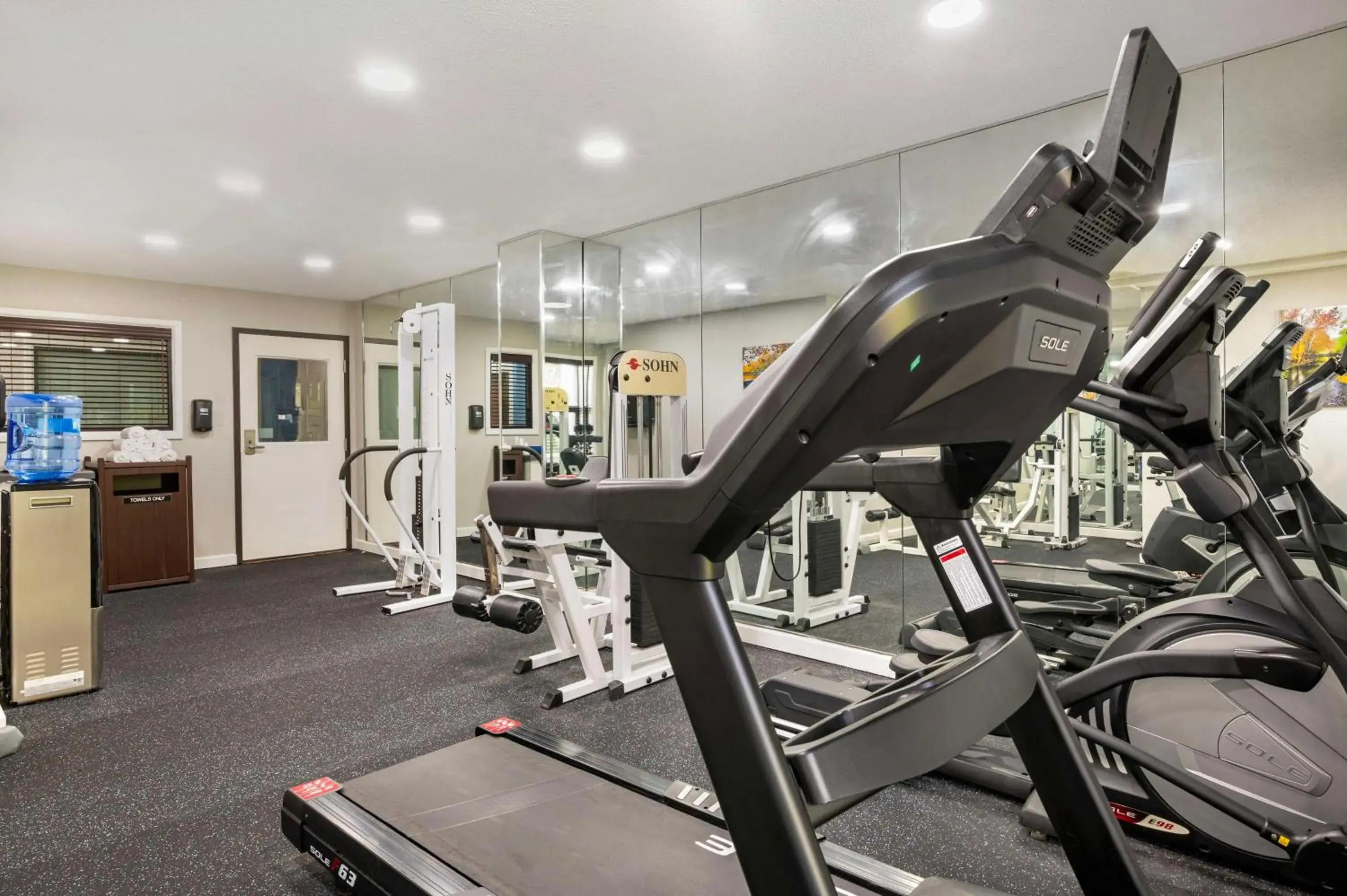 Fitness centre/facilities in Best Western Plus Anderson Fitness centre/facilities in Best Western Plus Anderson