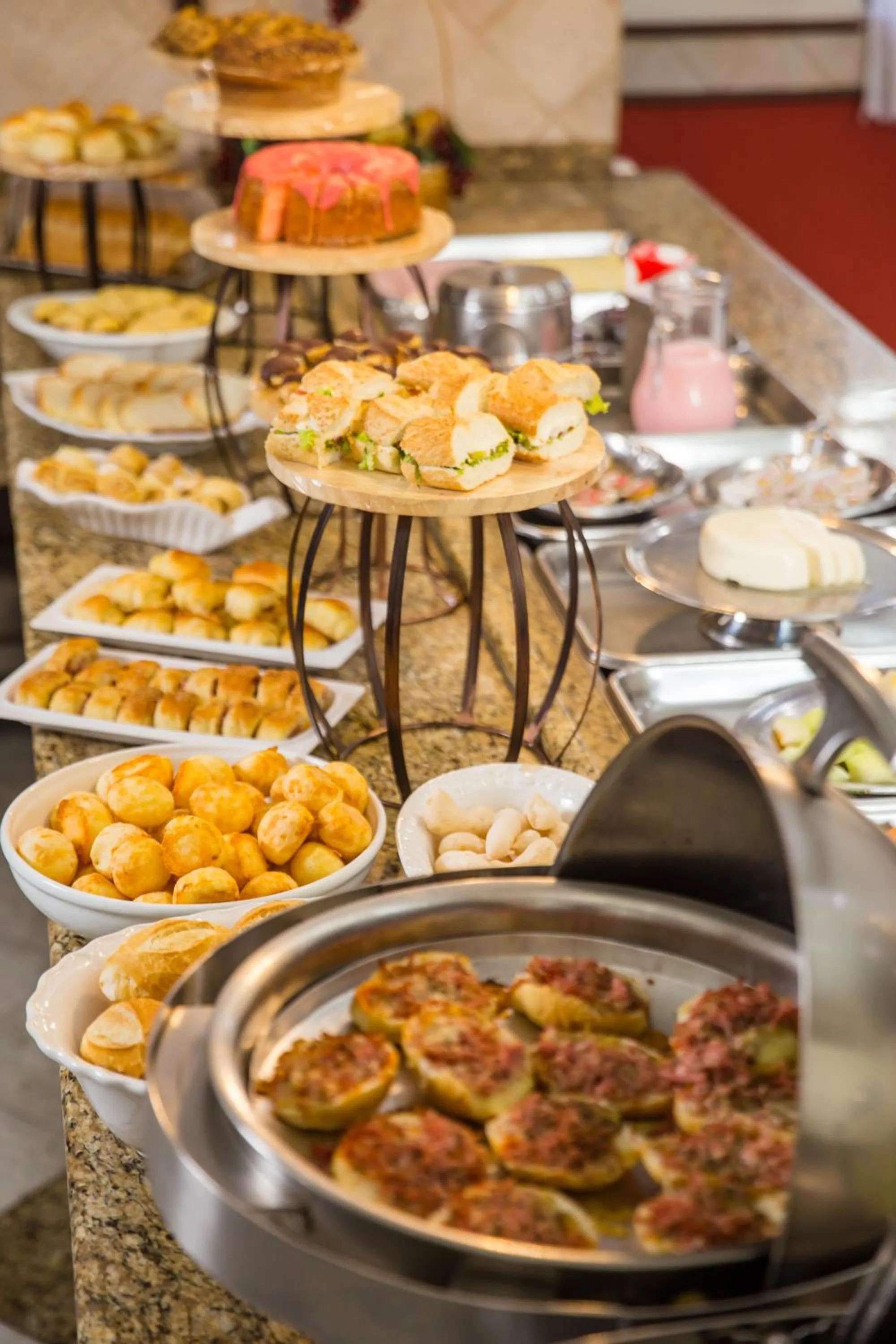 Restaurant/places to eat in Lisboa Hotel