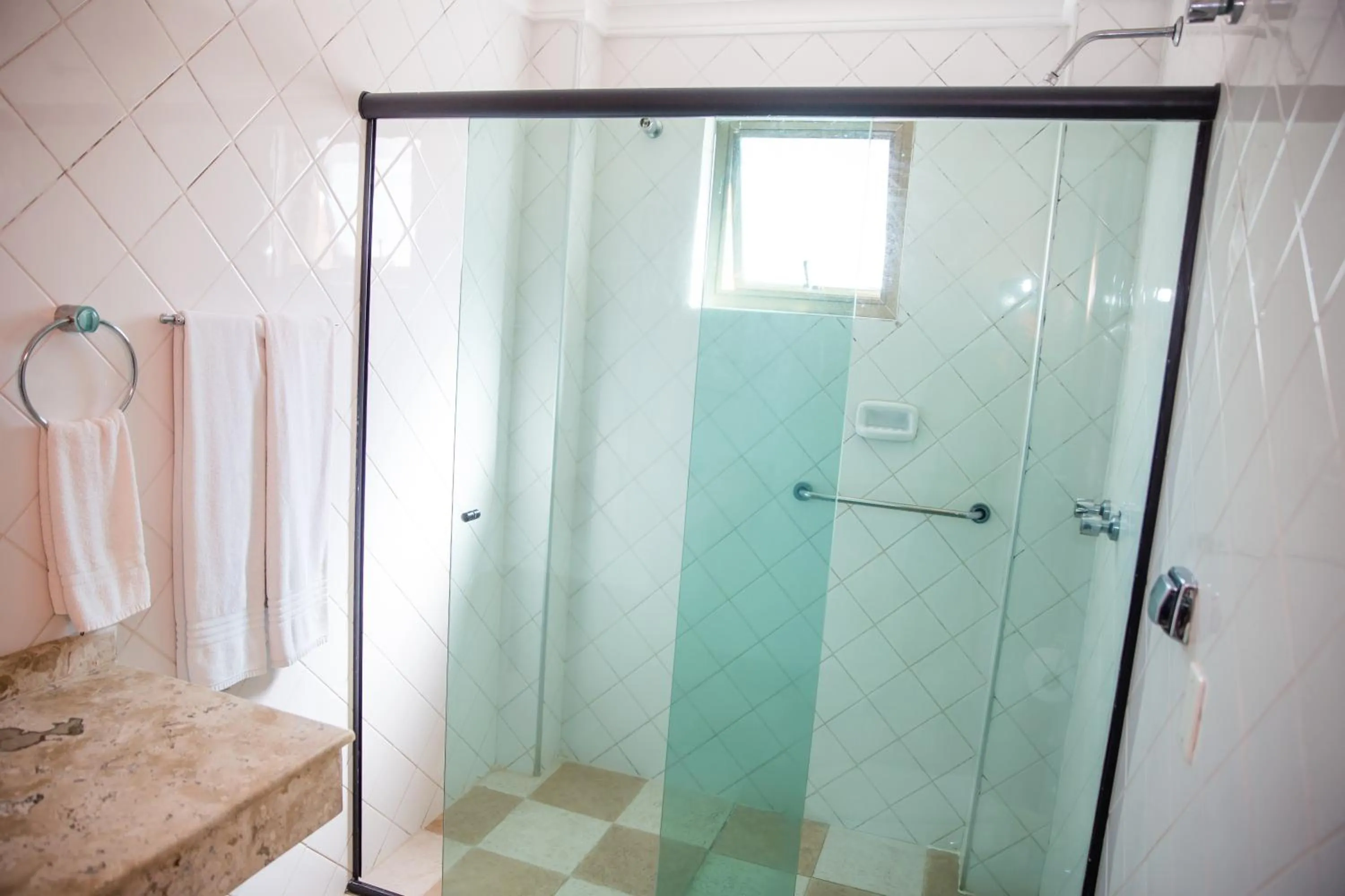 Shower in Lisboa Hotel