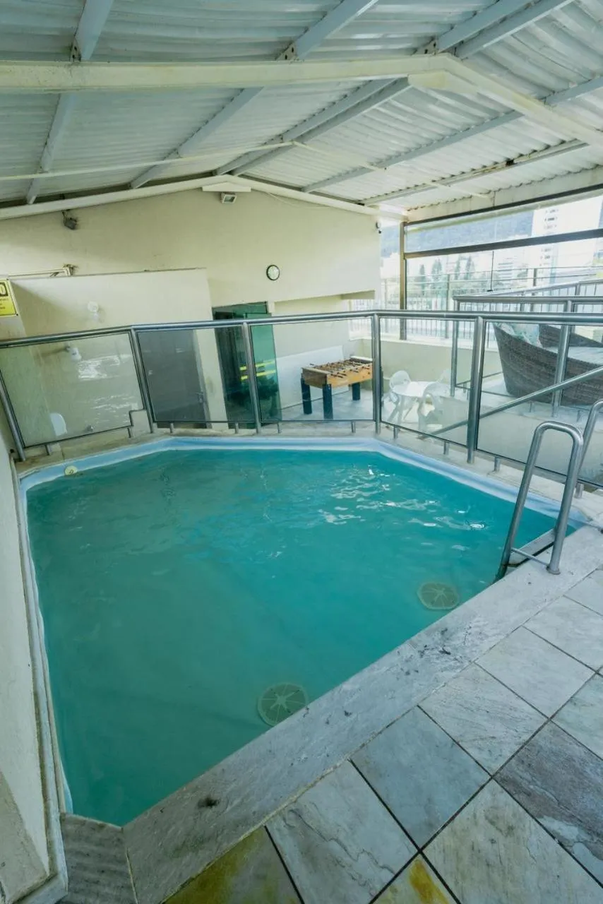 Swimming pool in Lisboa Hotel