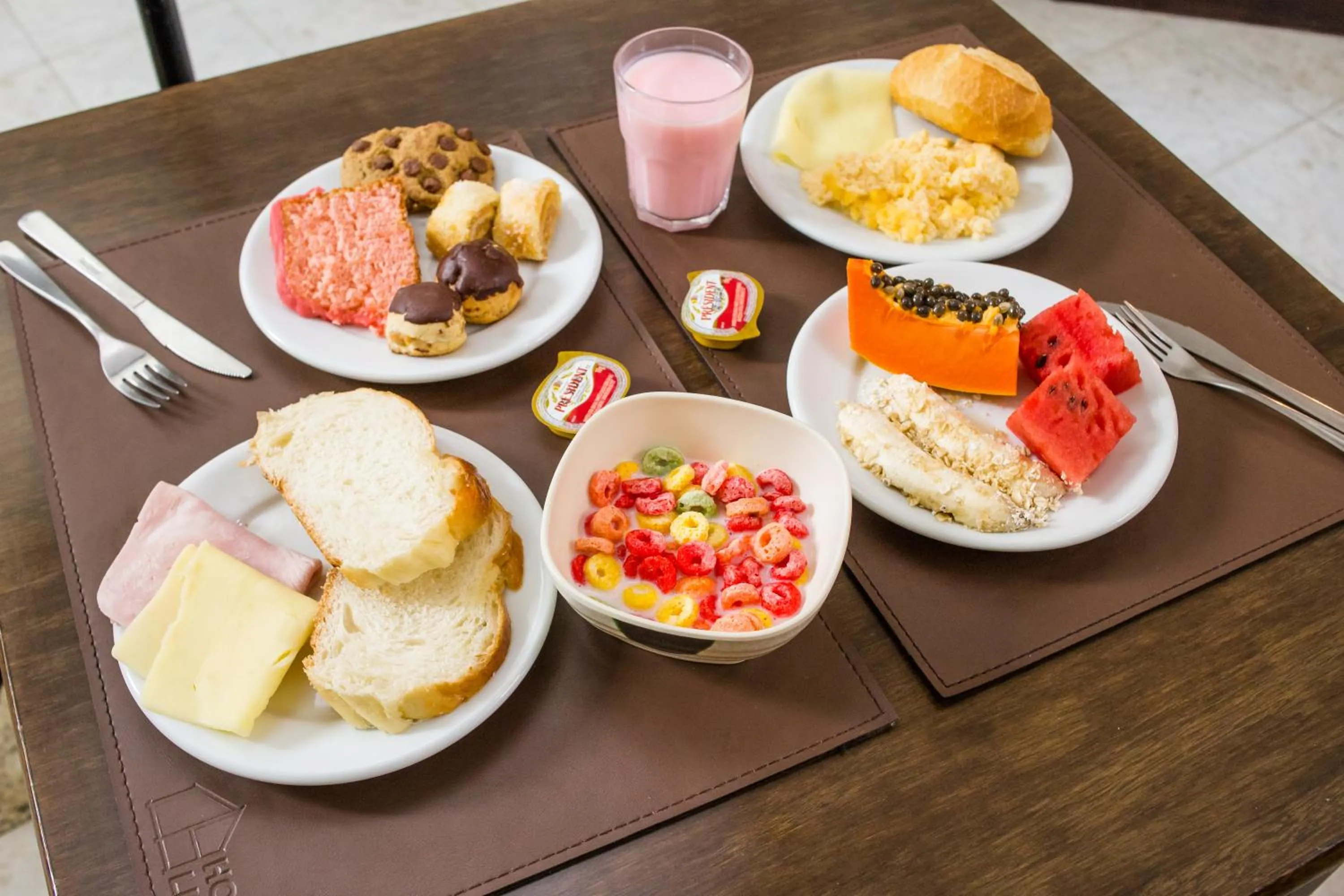 Food and drinks in Lisboa Hotel