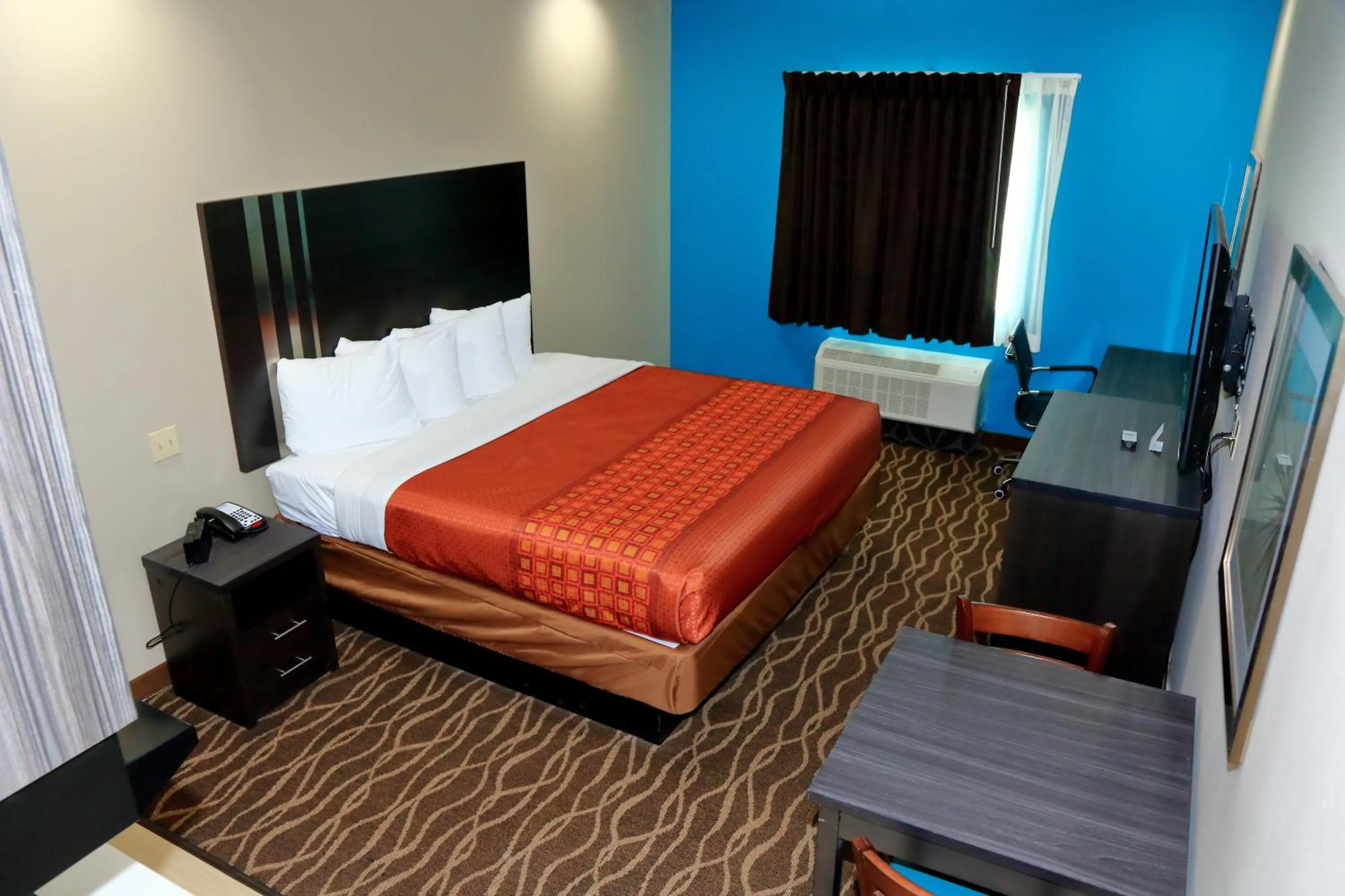 Bed in Americas Best Value Inn & Suites-Prairieville