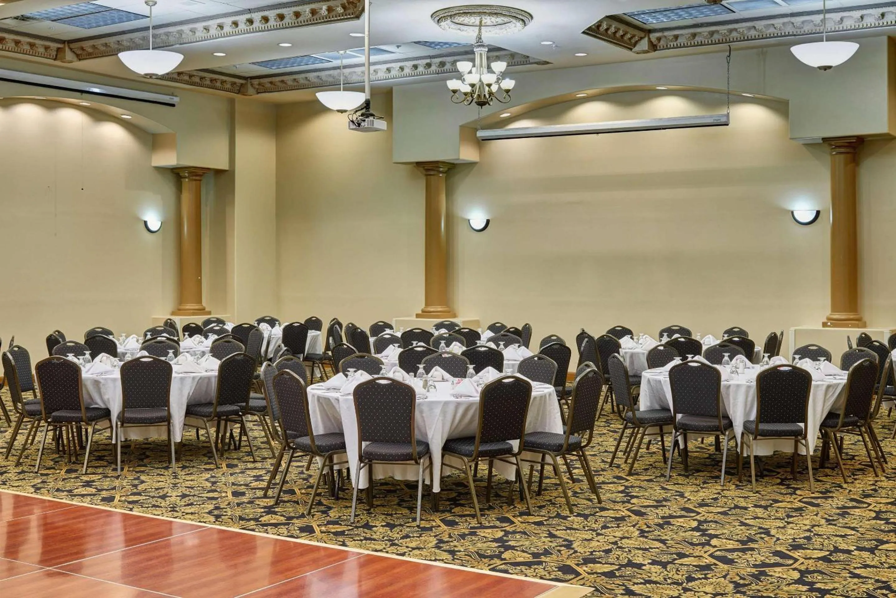 Meeting/conference room in Radisson Hotel El Paso Airport