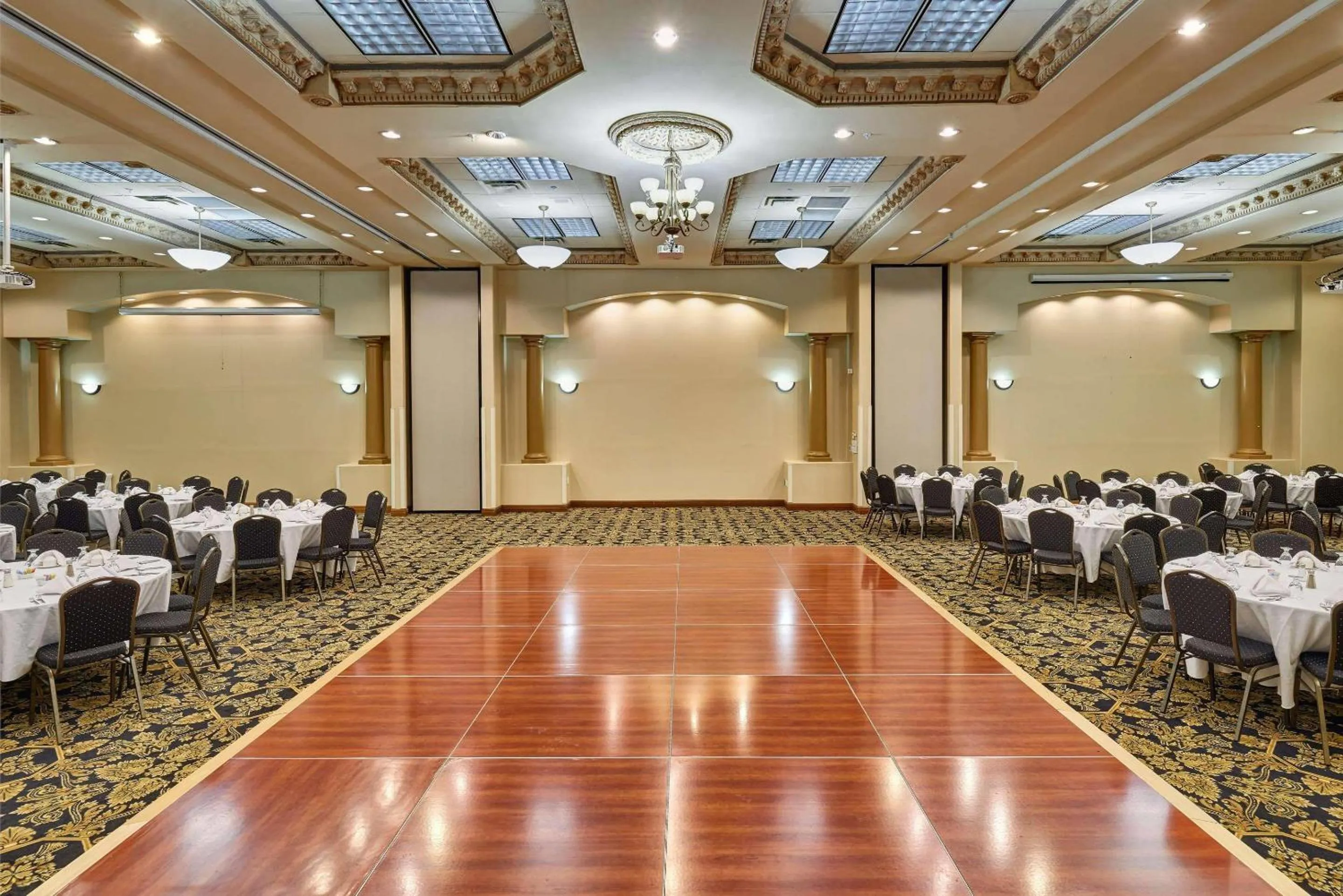 Meeting/conference room in Radisson Hotel El Paso Airport