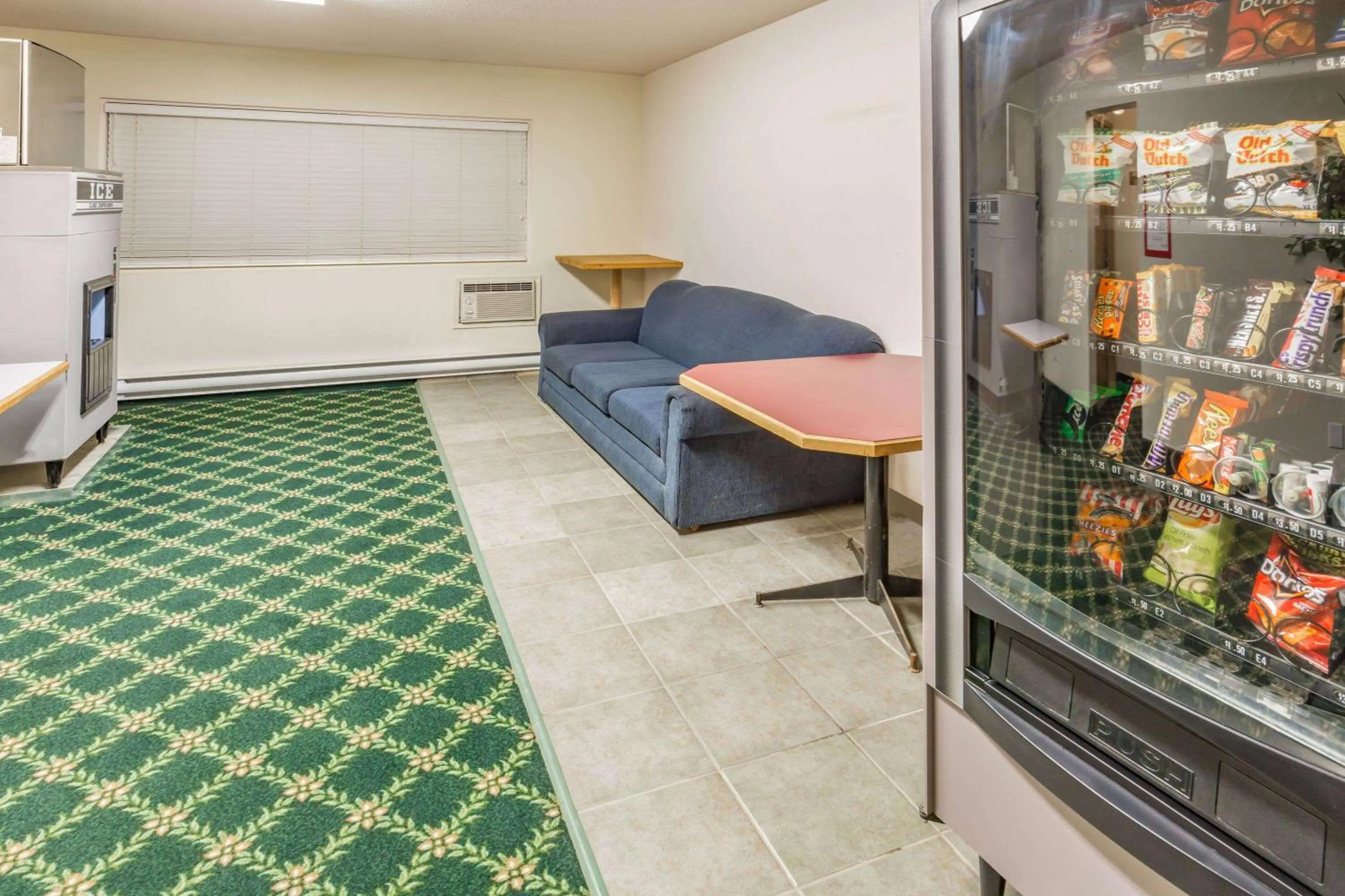 Other in Howard Johnson by Wyndham Fort St. John