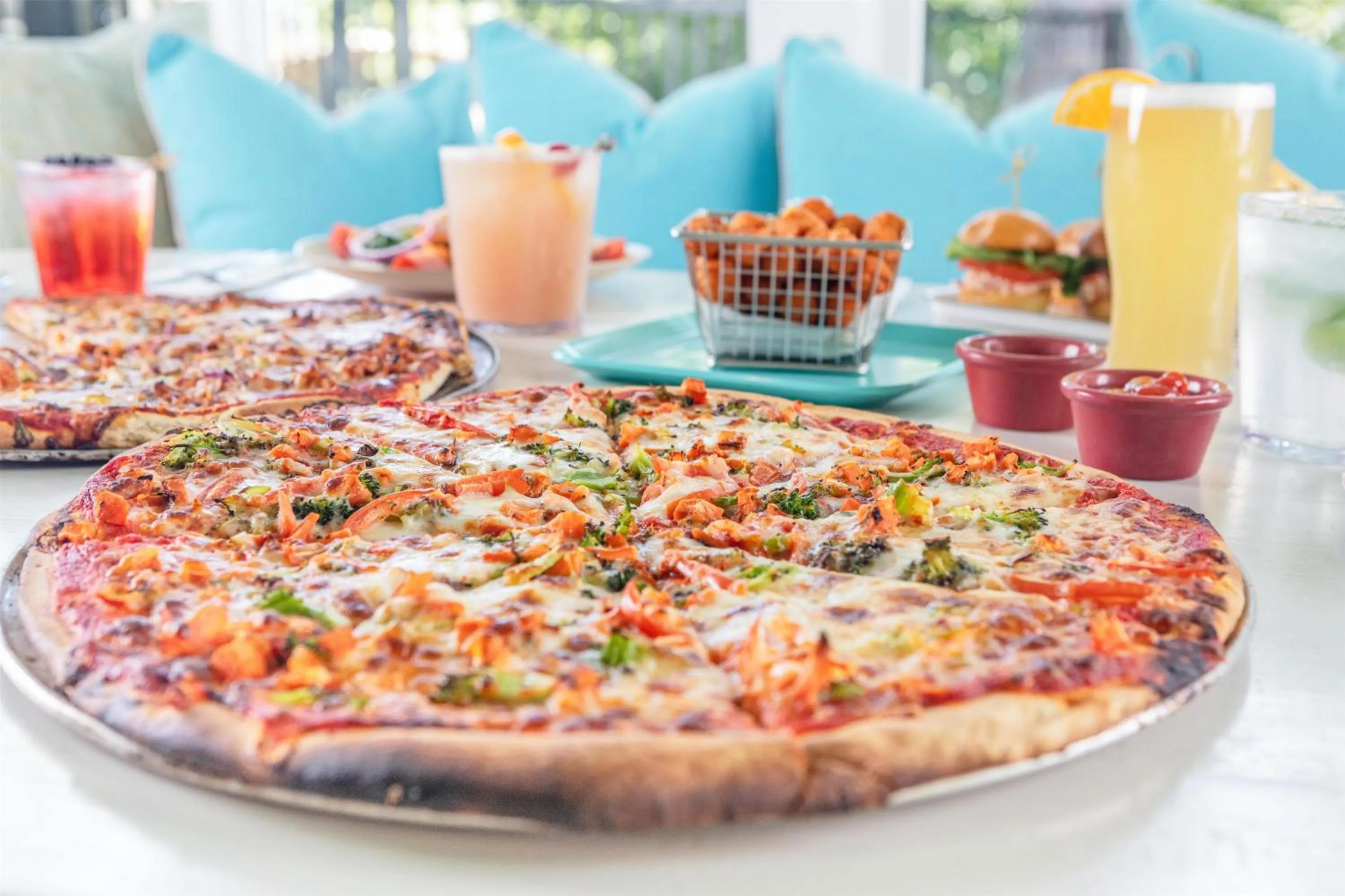 Food and drinks in The Lodge on the Cove