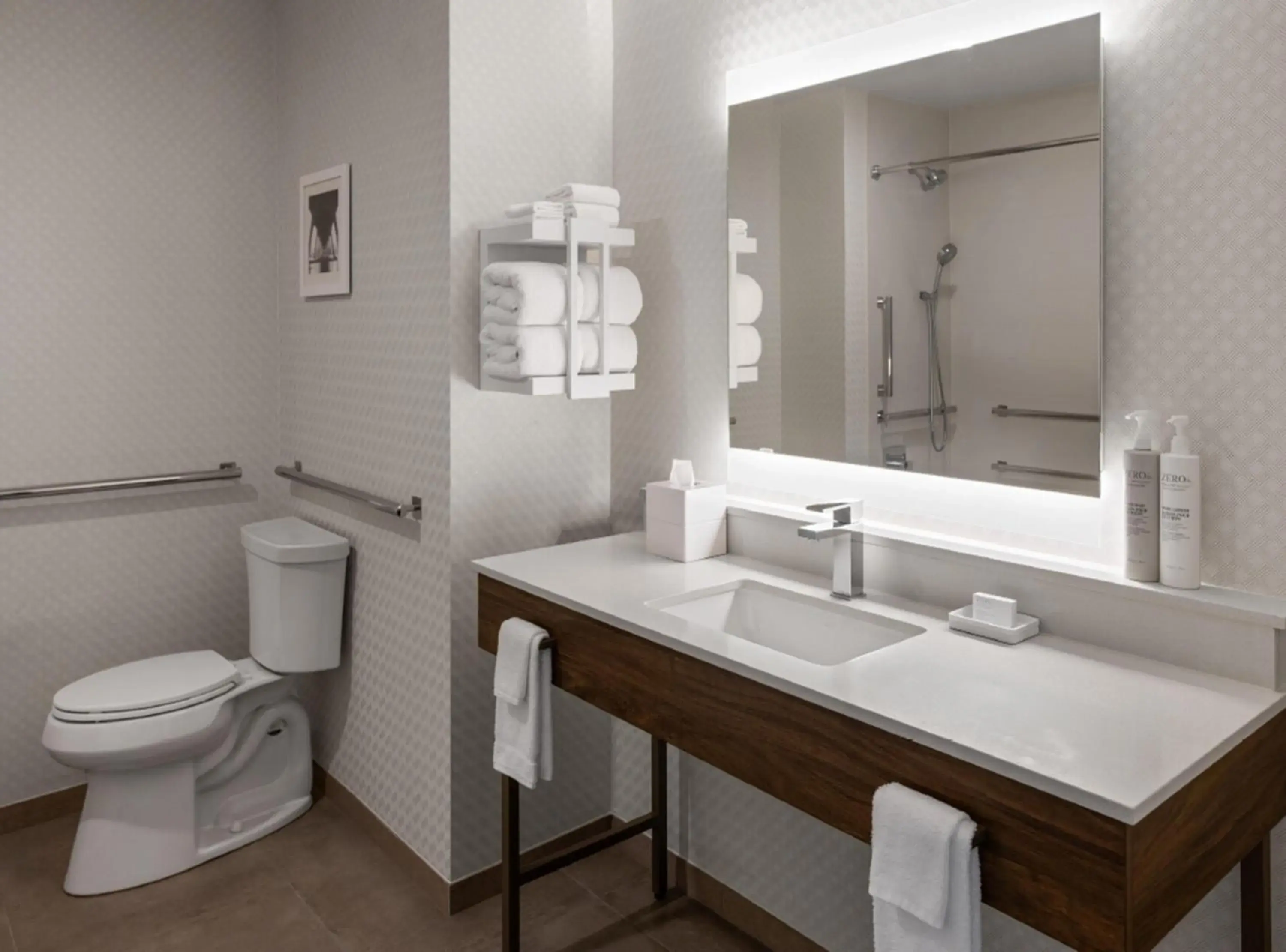 Bathroom in Hampton Inn & Suites Richmond Glenside Bathroom in Hampton Inn & Suites Richmond Glenside