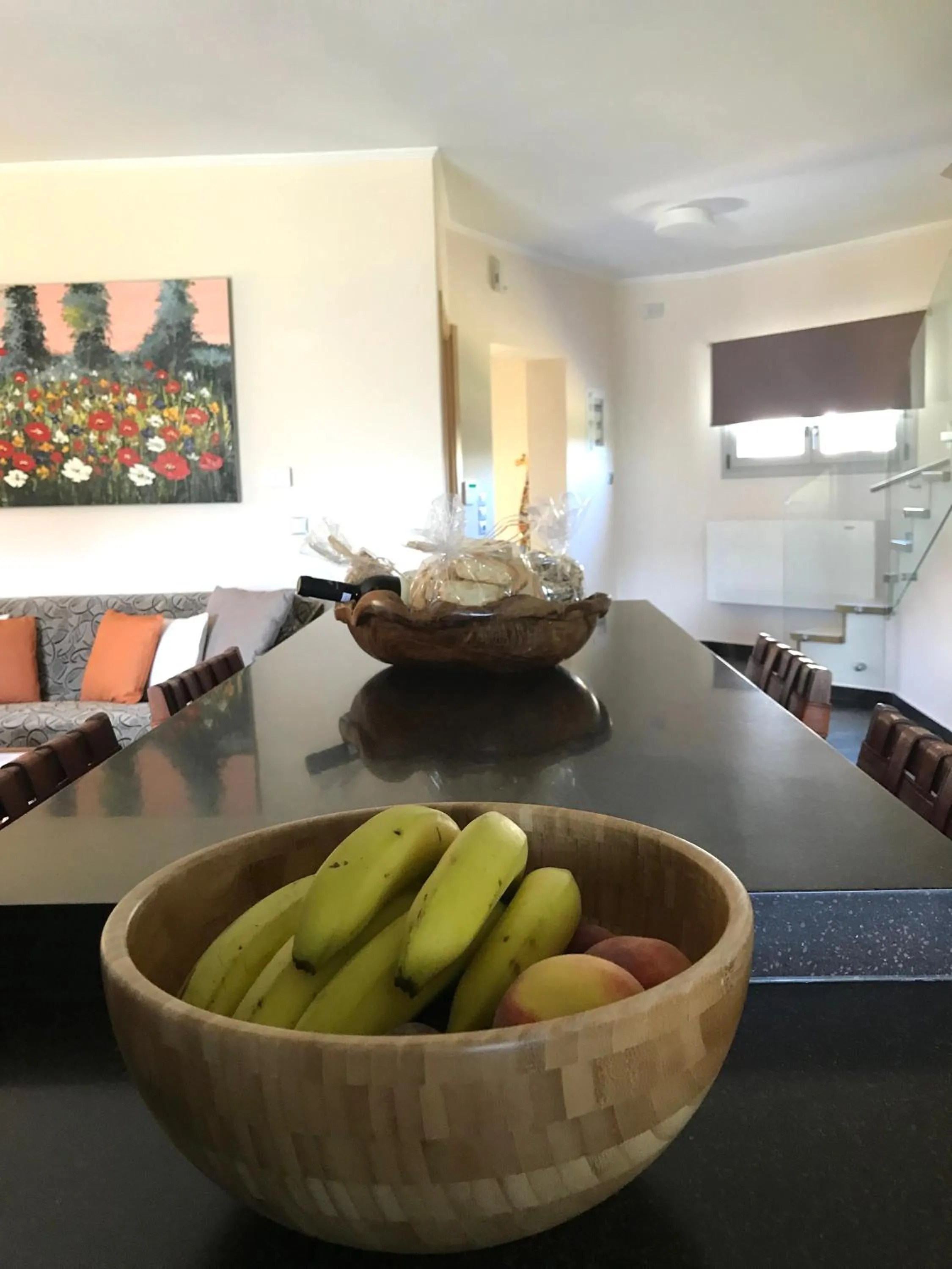 Food and drinks in Villa Lydia