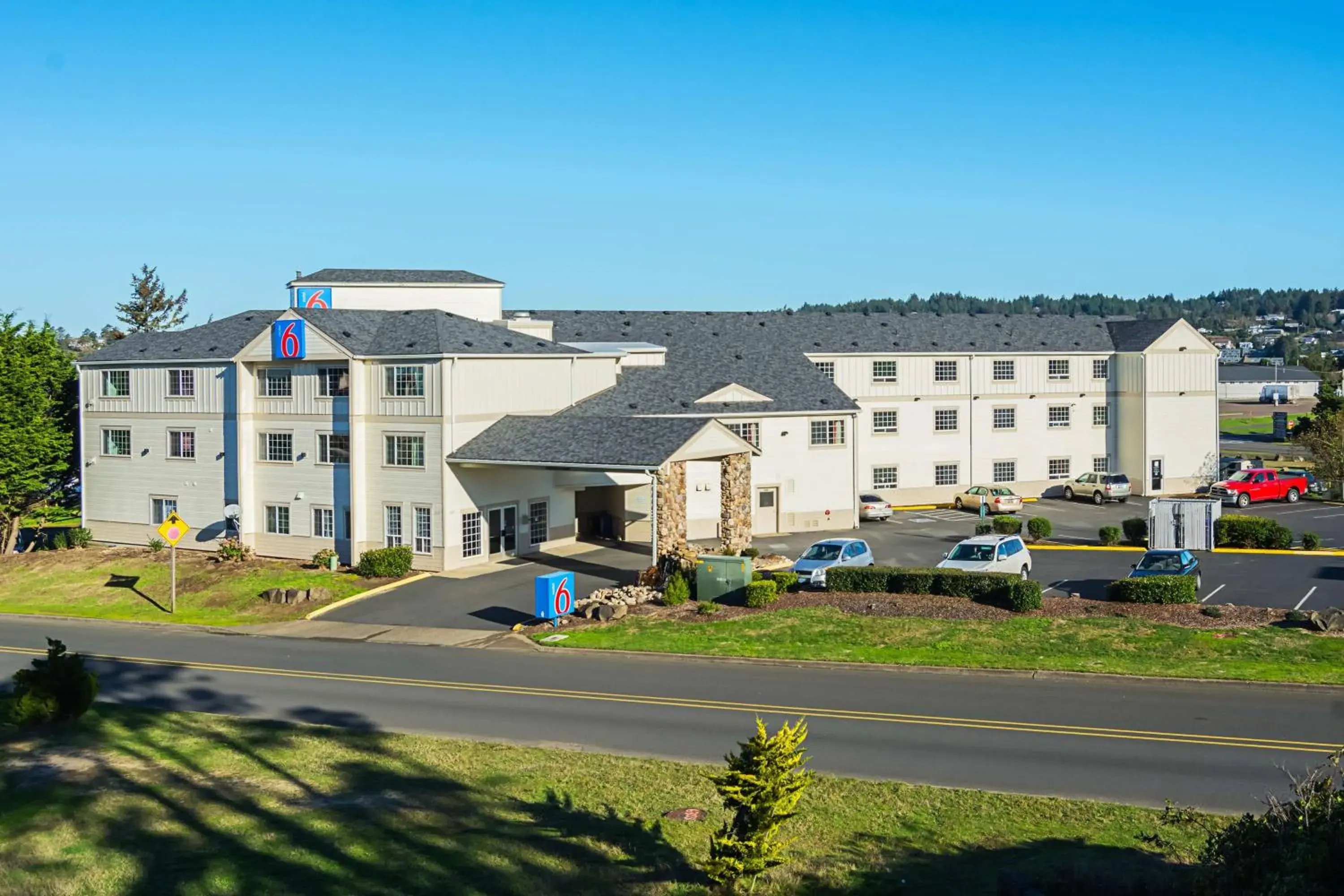 Property building in Motel 6-Newport, OR Property building in Motel 6-Newport, OR