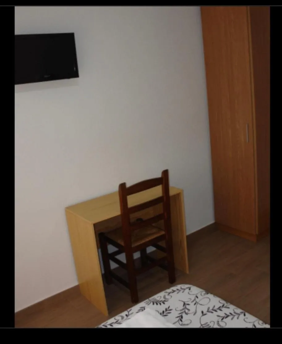 Double Room in Habitacions Casa Roberto