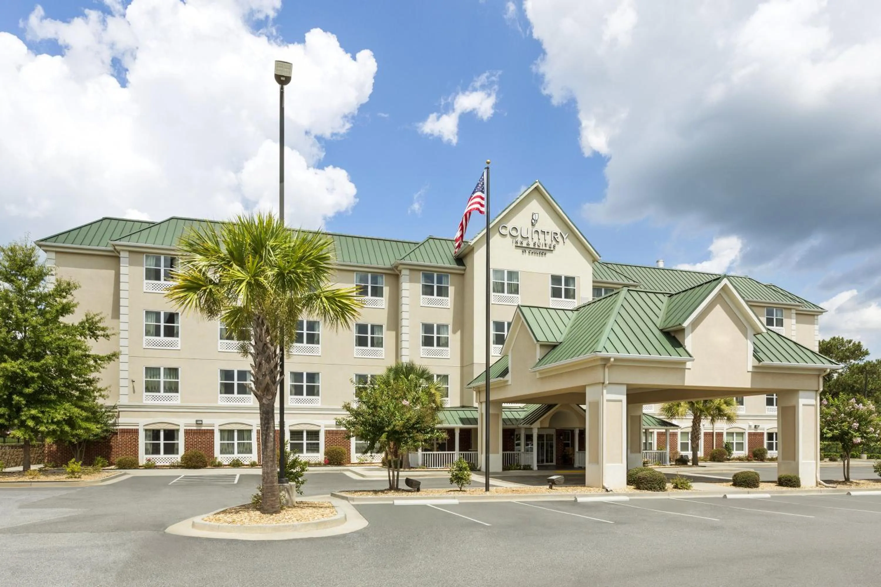 Facade/entrance in Country Inn & Suites by Radisson, Macon North, GA