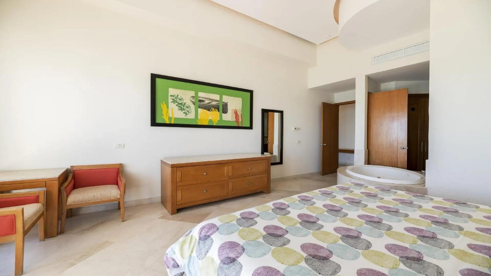 Bedroom, Bed in Luna Blanca Penthouse by Kivoya