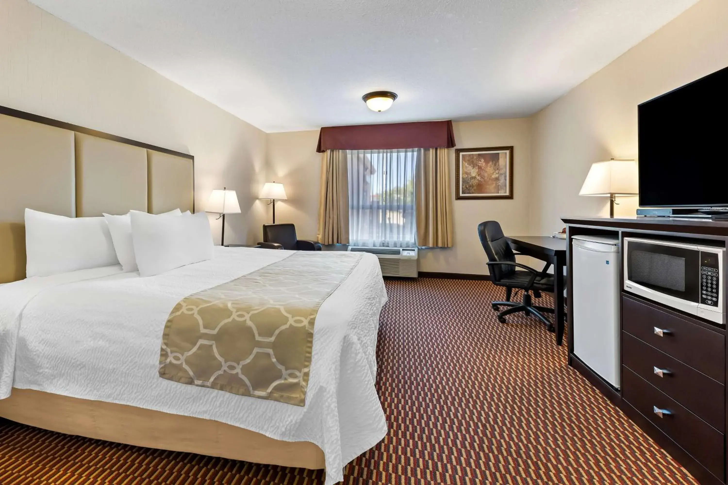 Bedroom, Bed in Best Western of Olds Bedroom, Bed in Best Western of Olds