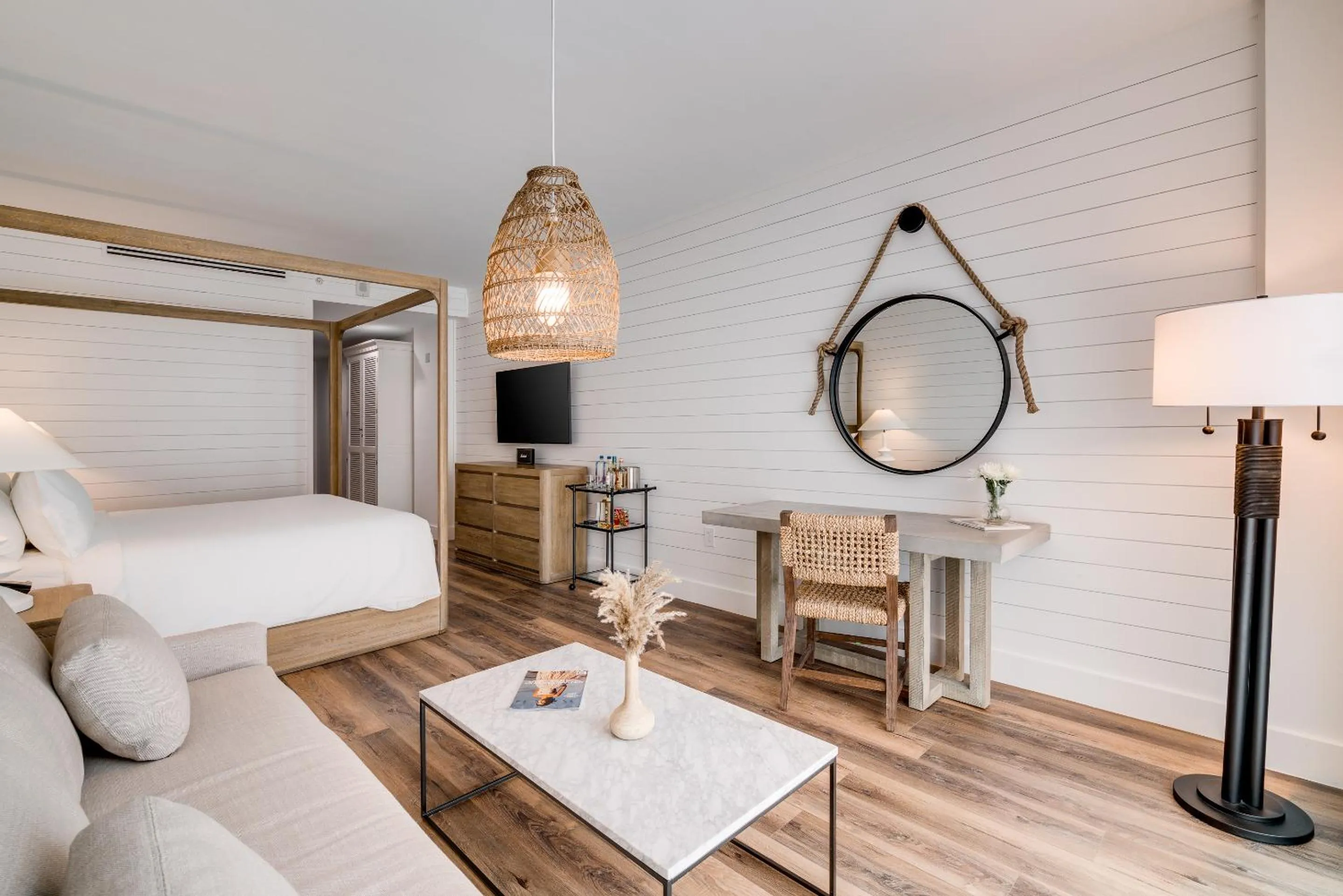 Bedroom, Bed in Boulan South Beach