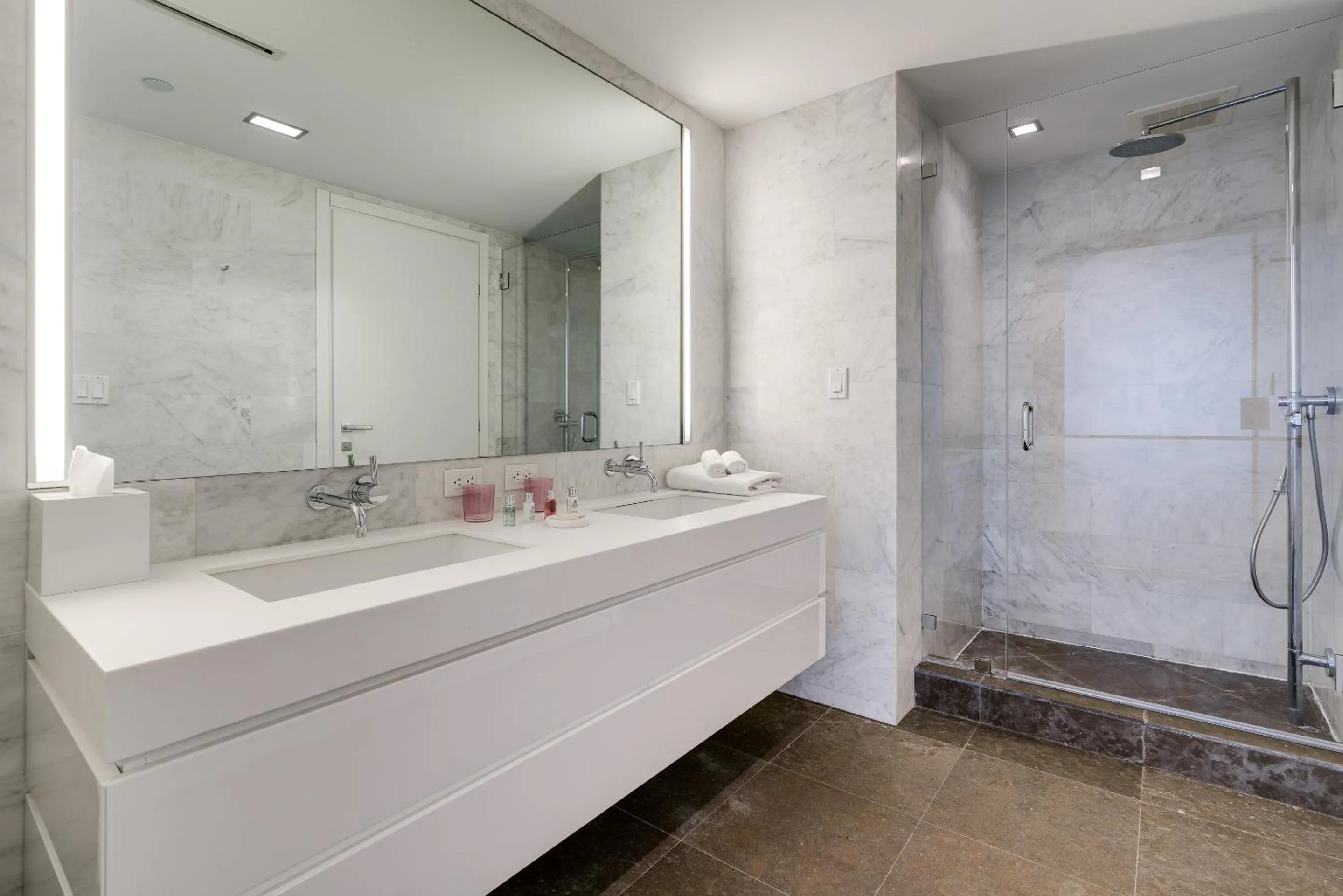 Bathroom in Boulan South Beach