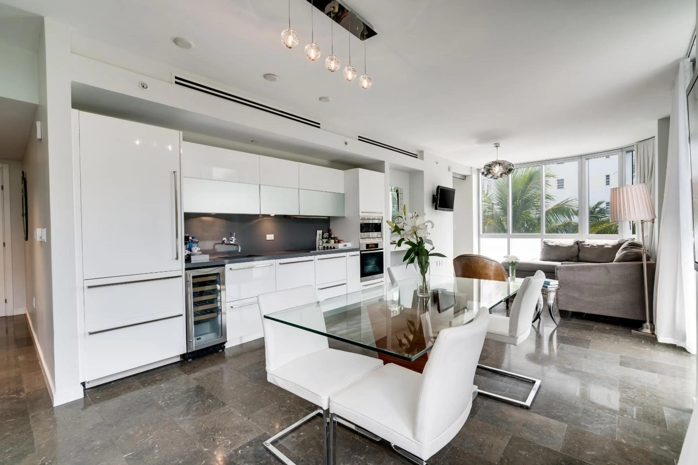 Kitchen or kitchenette in Boulan South Beach