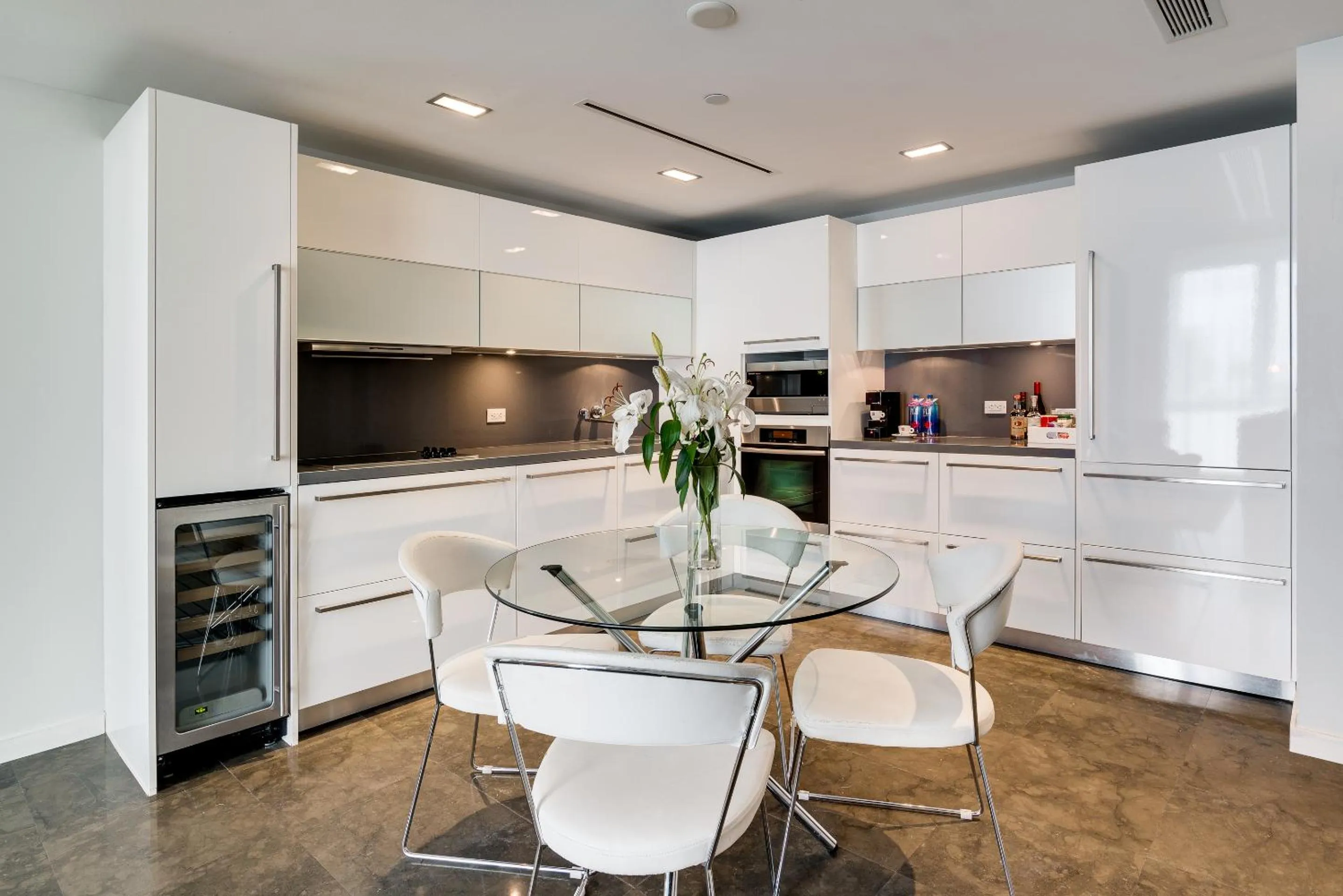 Kitchen or kitchenette in Boulan South Beach