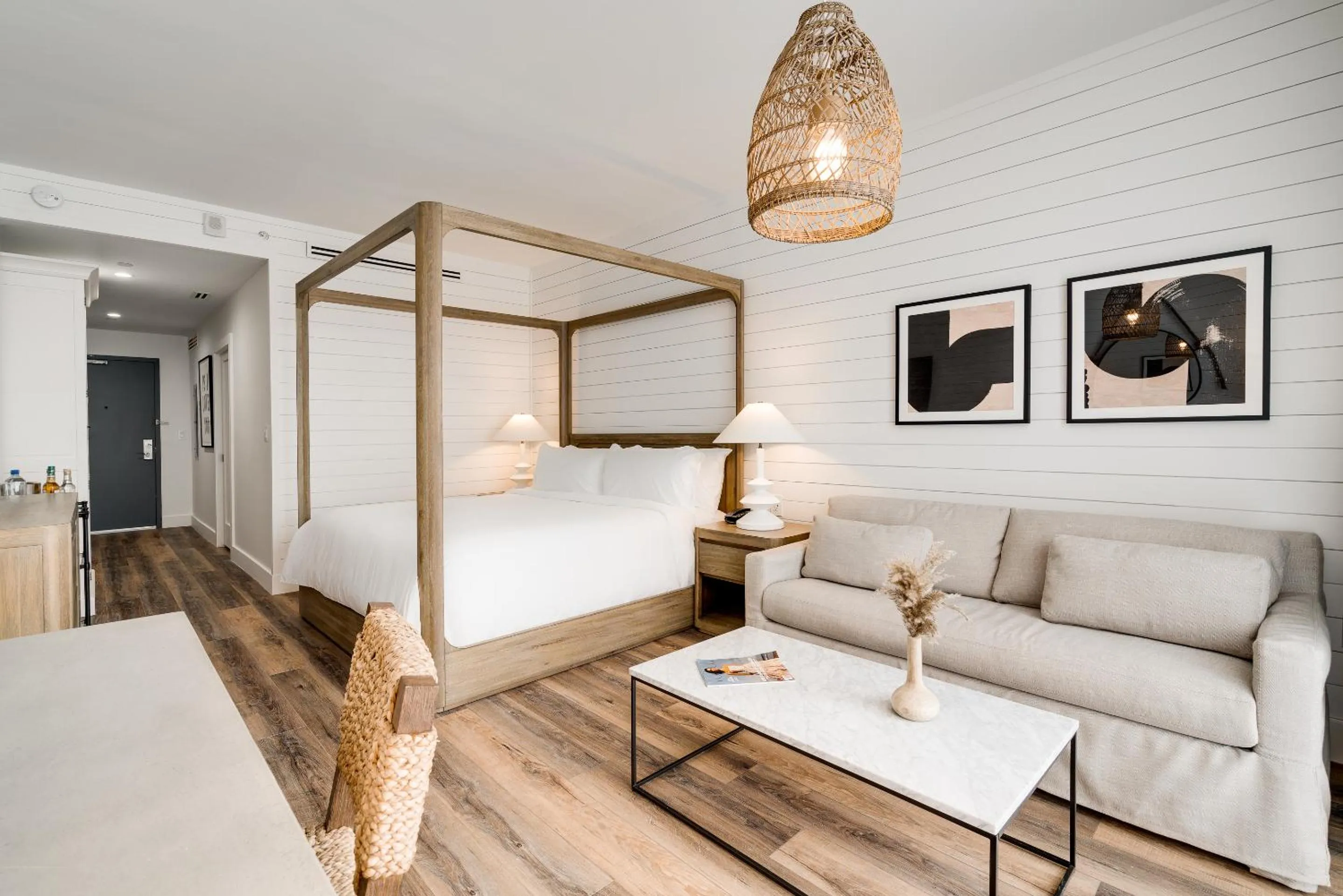 Bedroom, Bed in Boulan South Beach