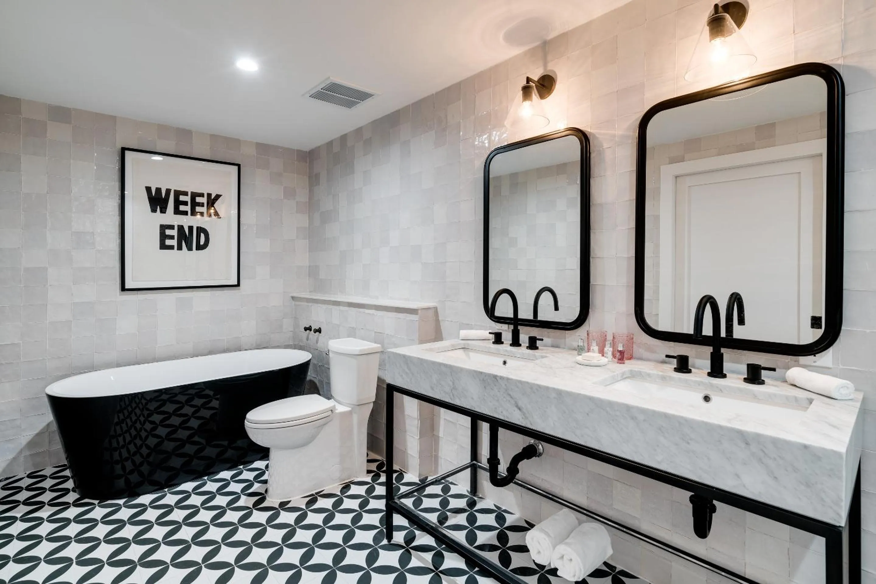 Bath in Boulan South Beach