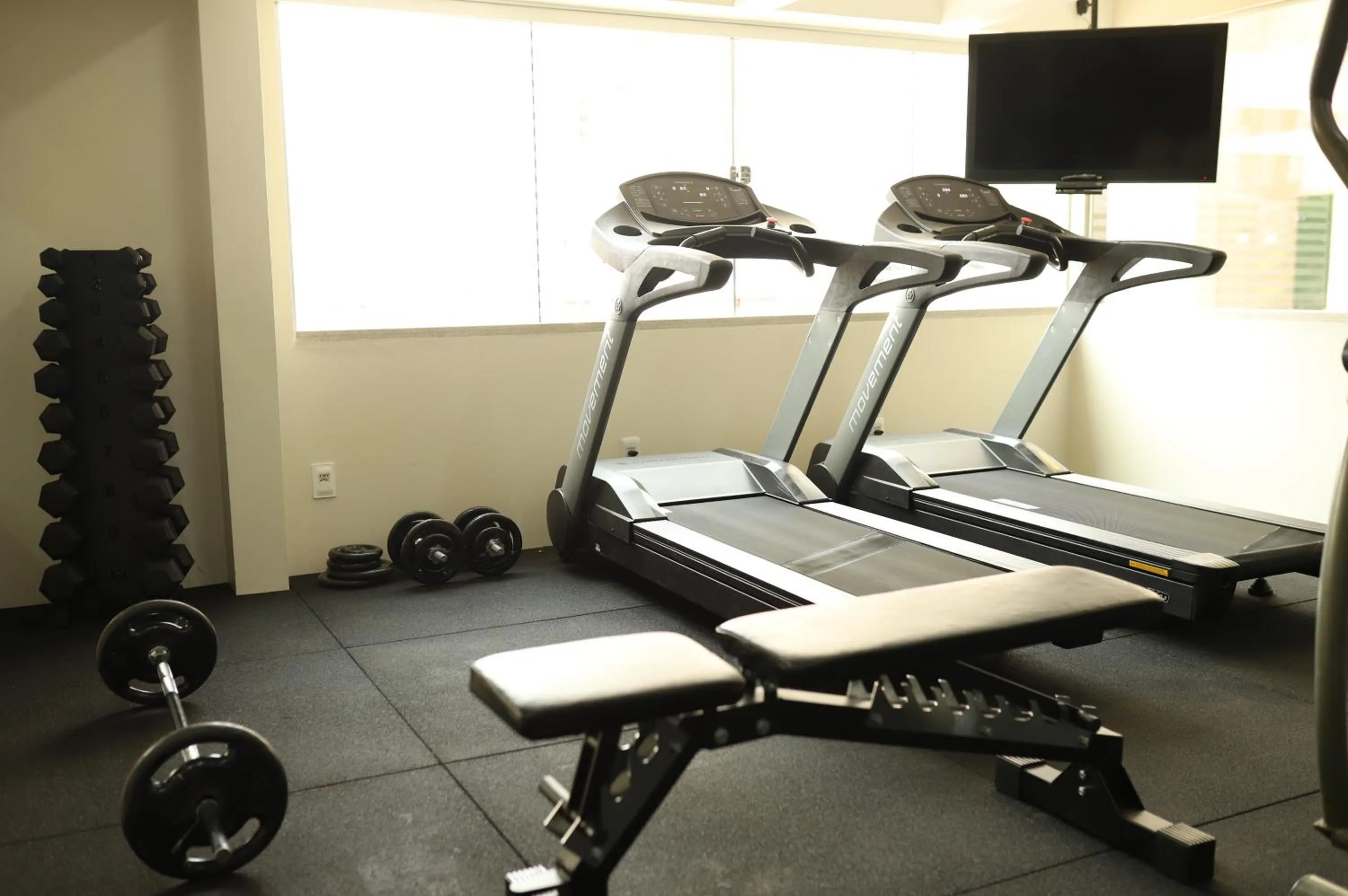 TV and multimedia in Indaiá Park Hotel