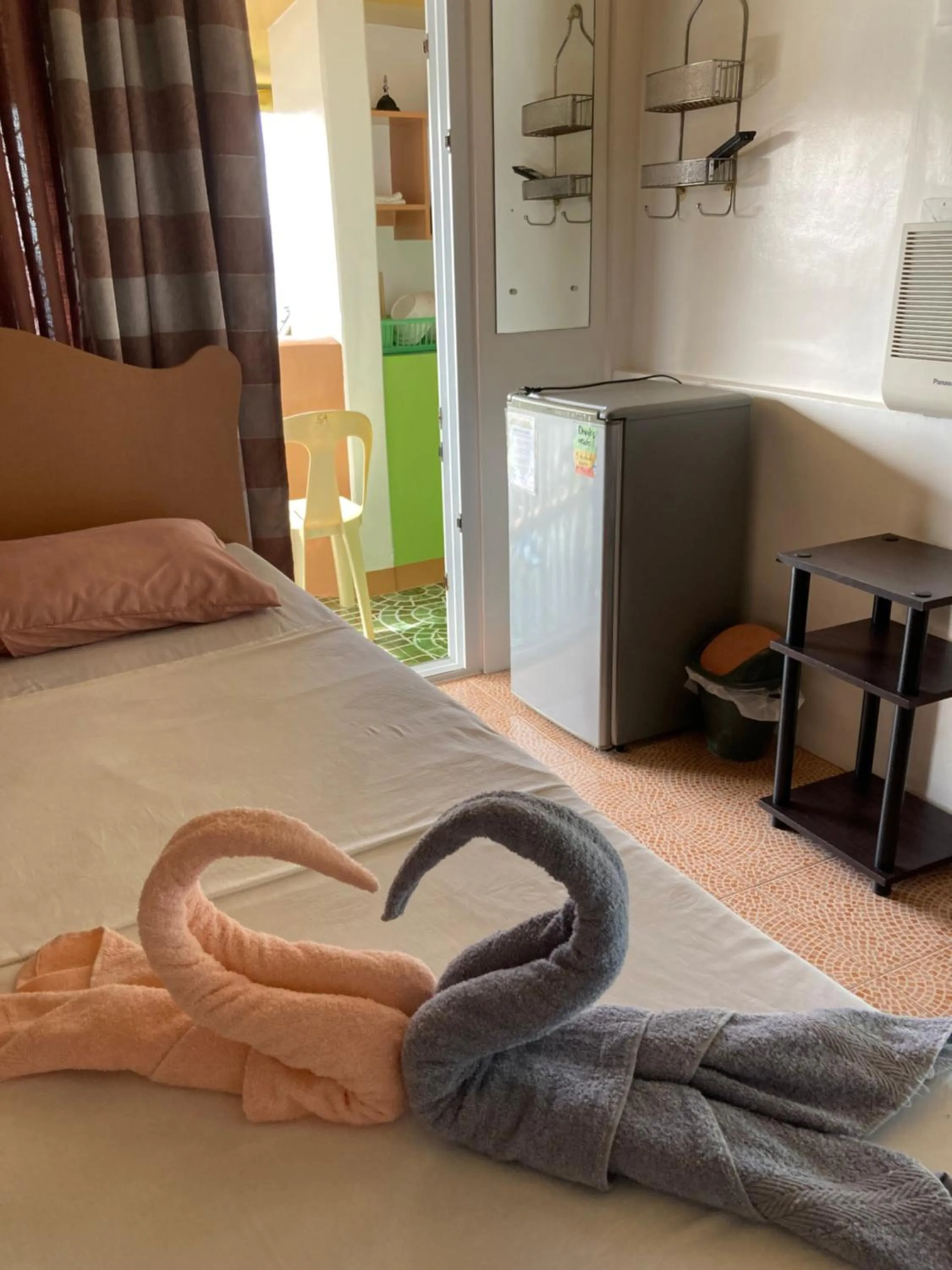 Photo of the whole room, Bed in Reynaldo's Upstairs