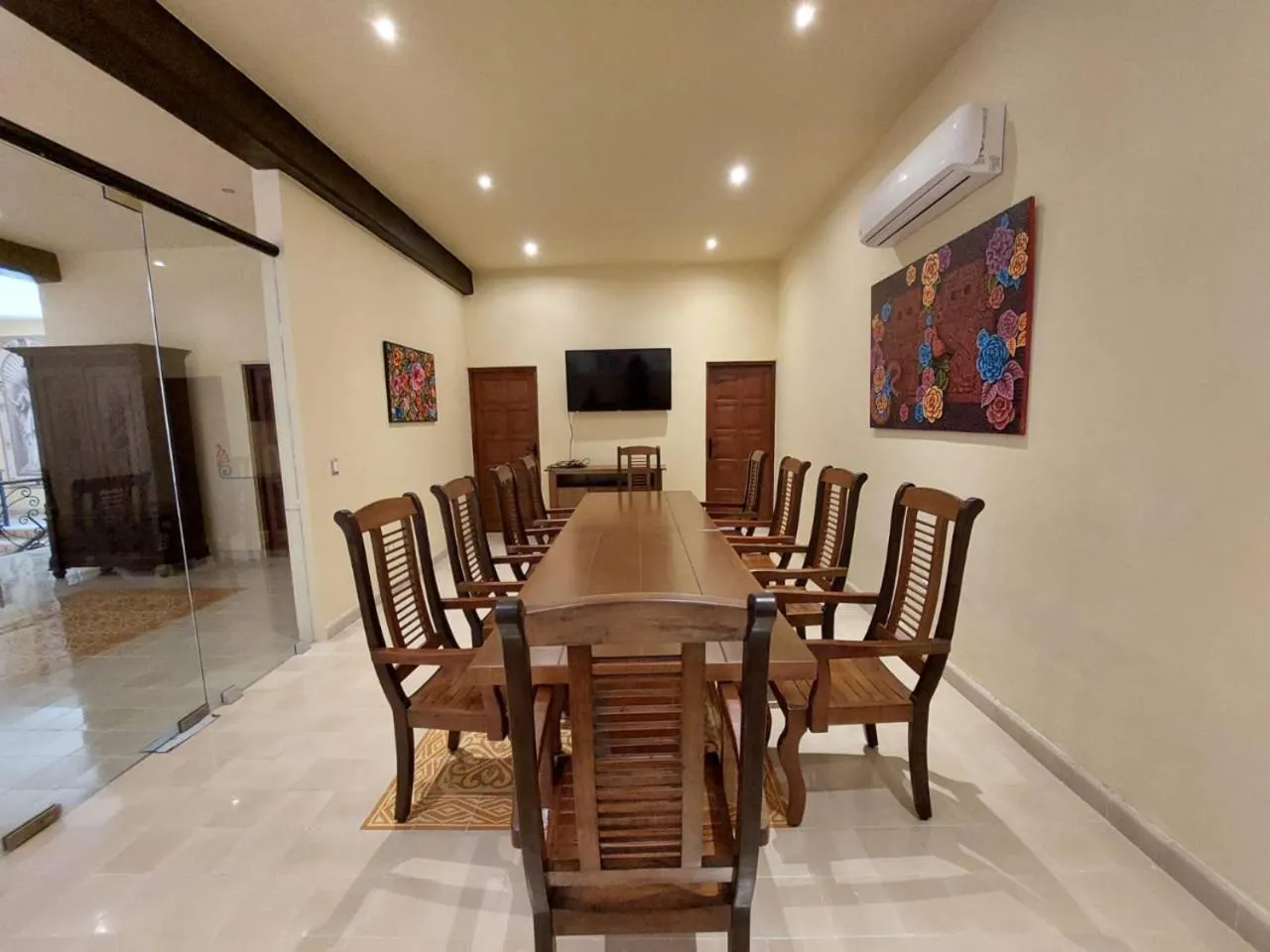 Business facilities in Hacienda Santa Cruz Merida