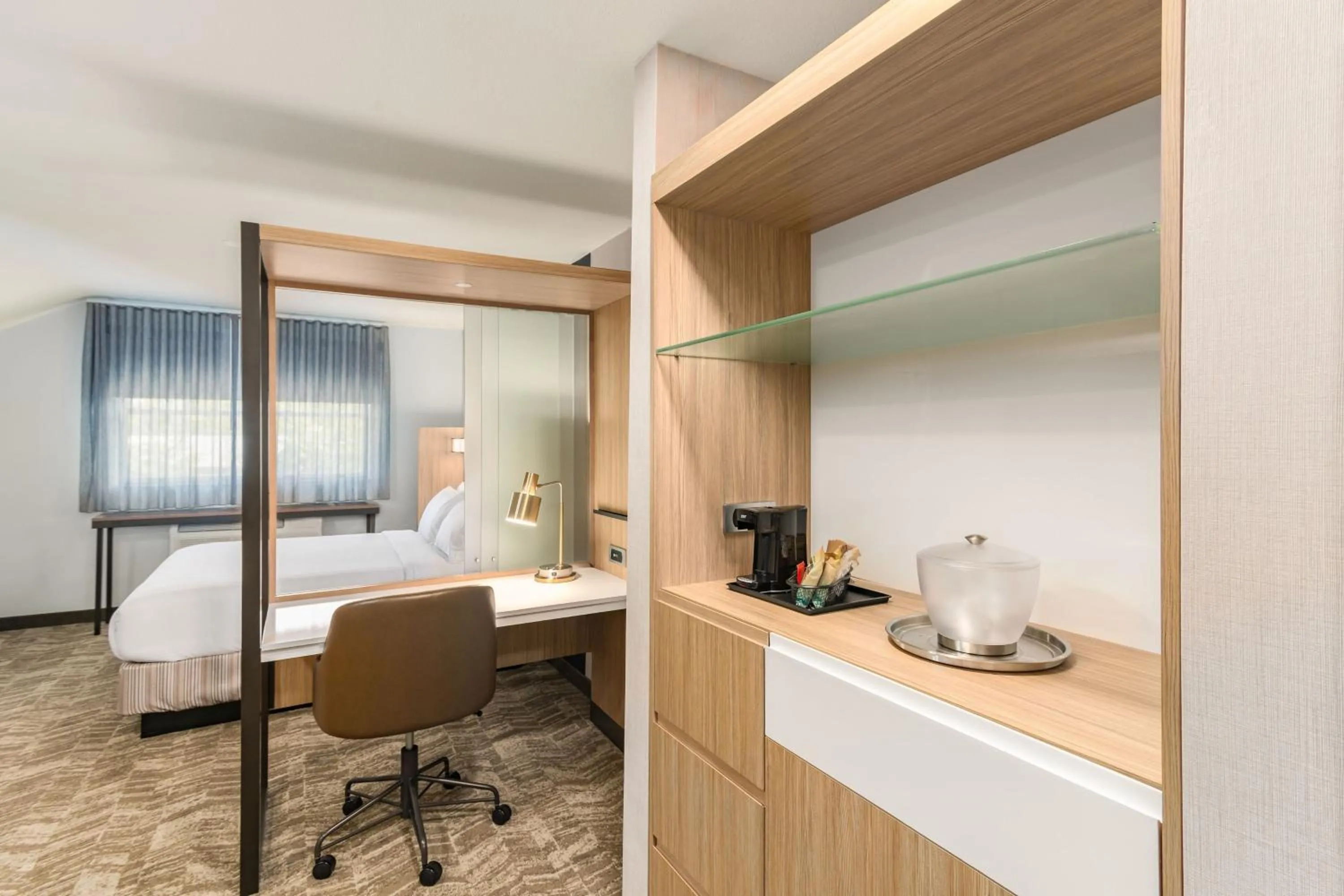 Photo of the whole room in SpringHill Suites by Marriott Freeport Brunswick