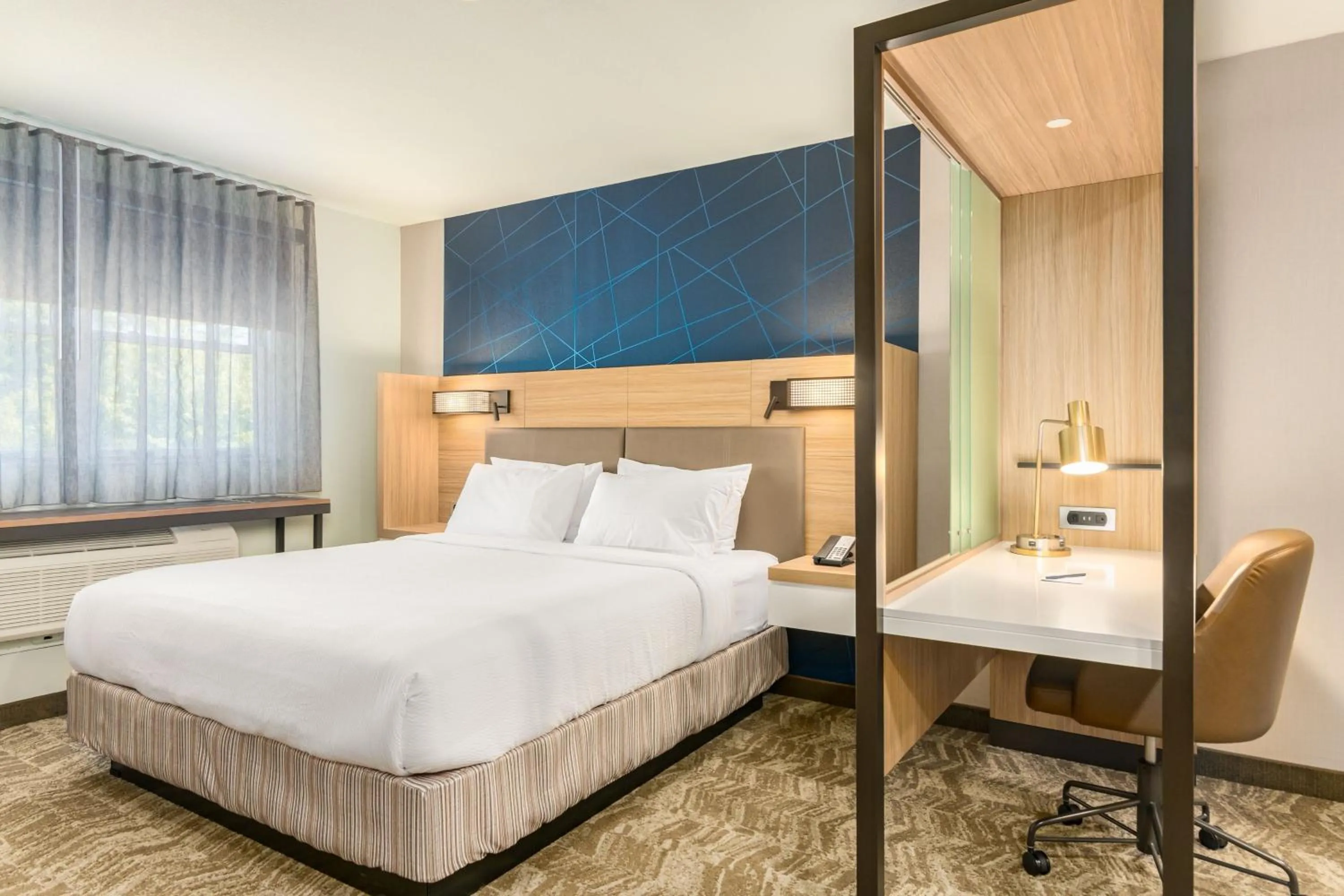 Photo of the whole room, Bed in SpringHill Suites by Marriott Freeport Brunswick