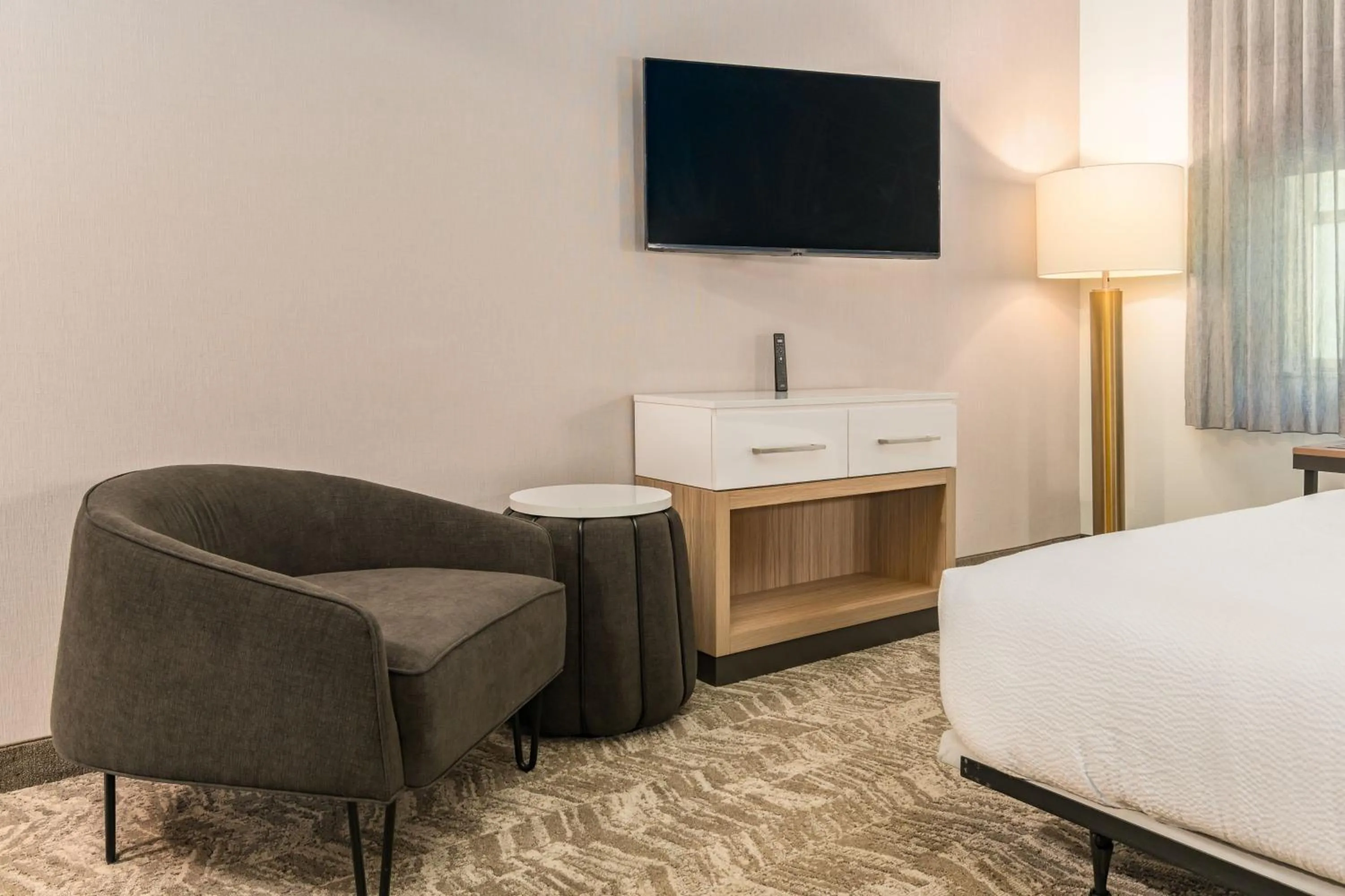 Photo of the whole room, Bed in SpringHill Suites by Marriott Freeport Brunswick