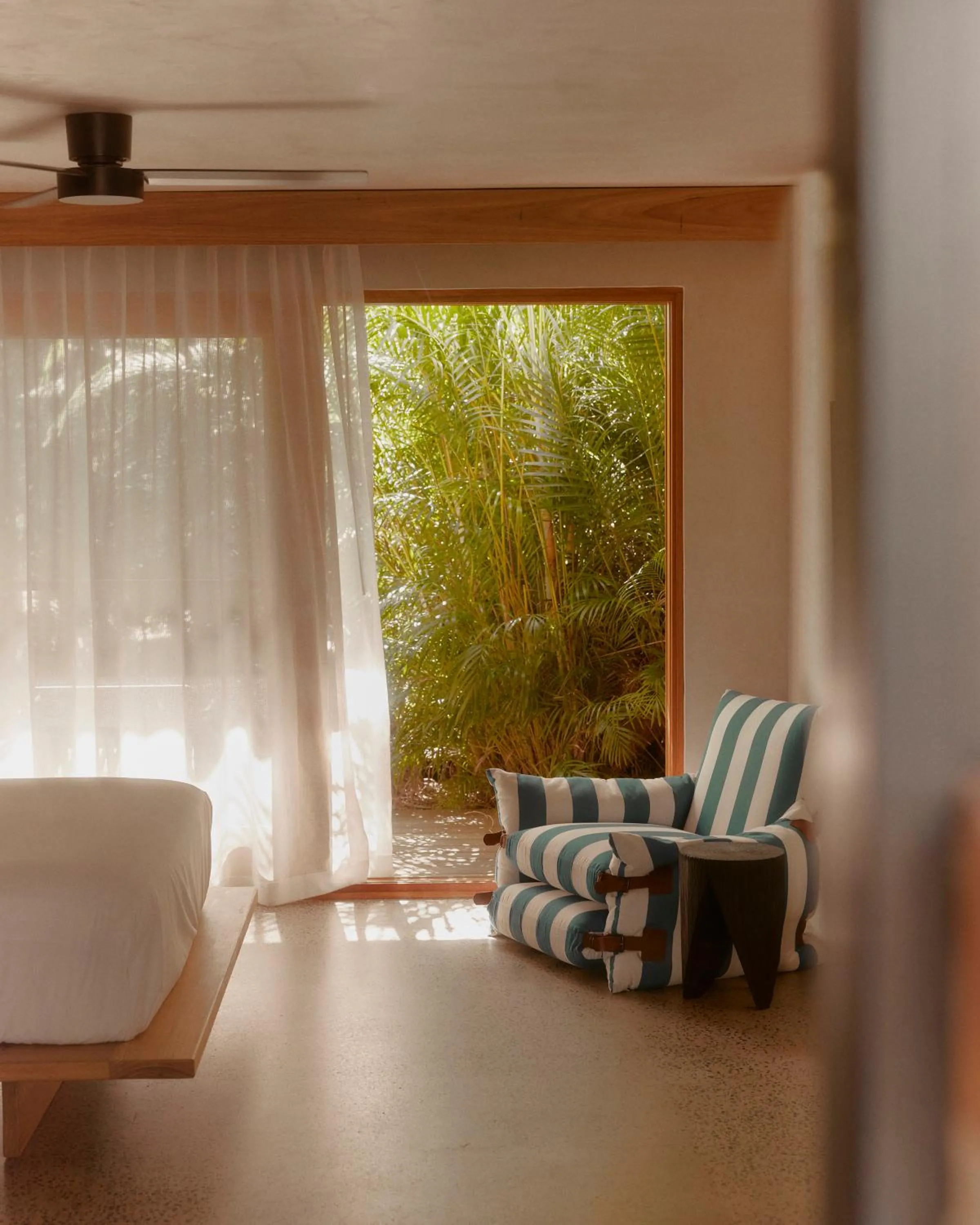 The Sunseeker, Byron Bay