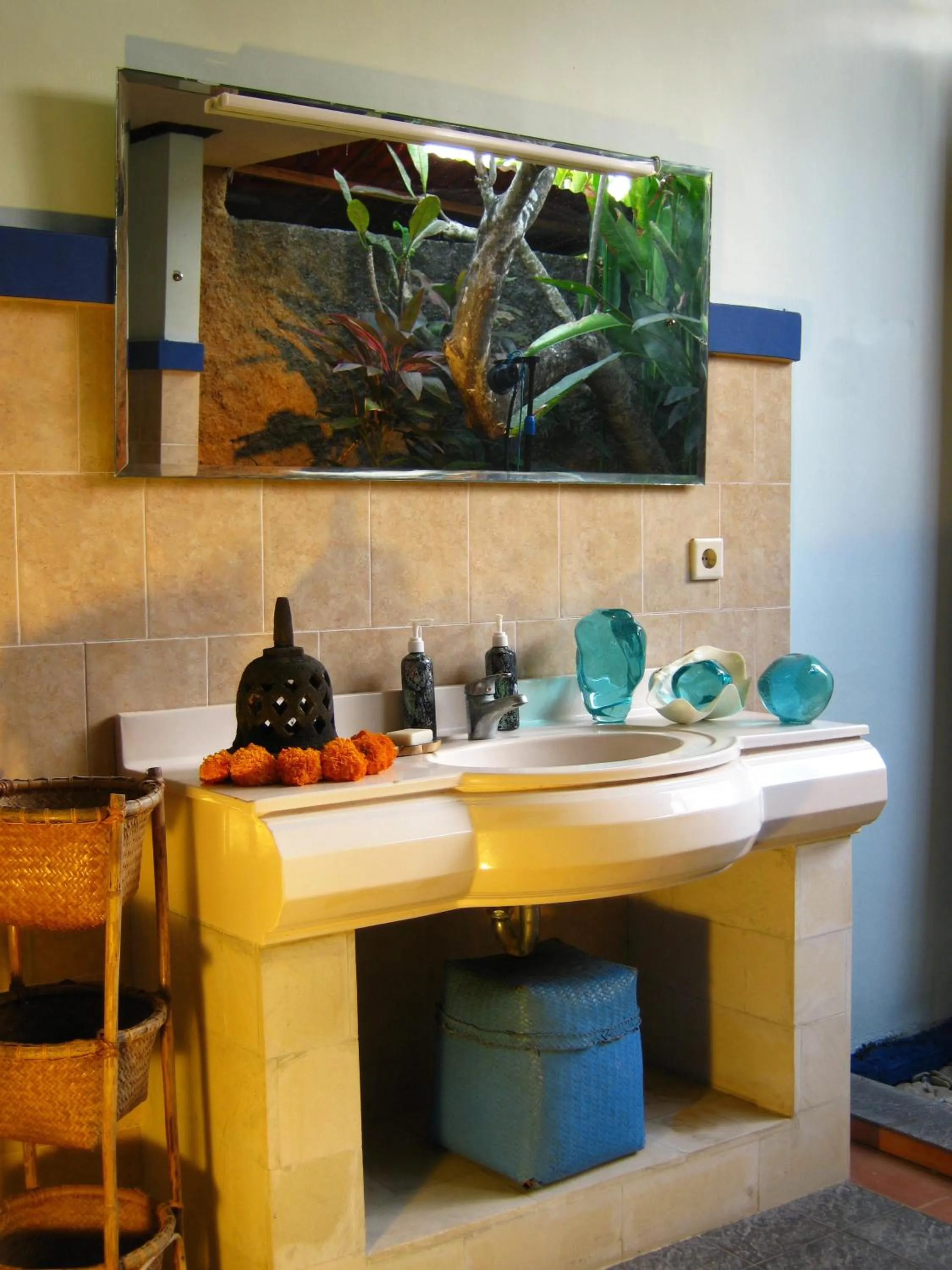 Bathroom in Villa Shantitara Bungalows