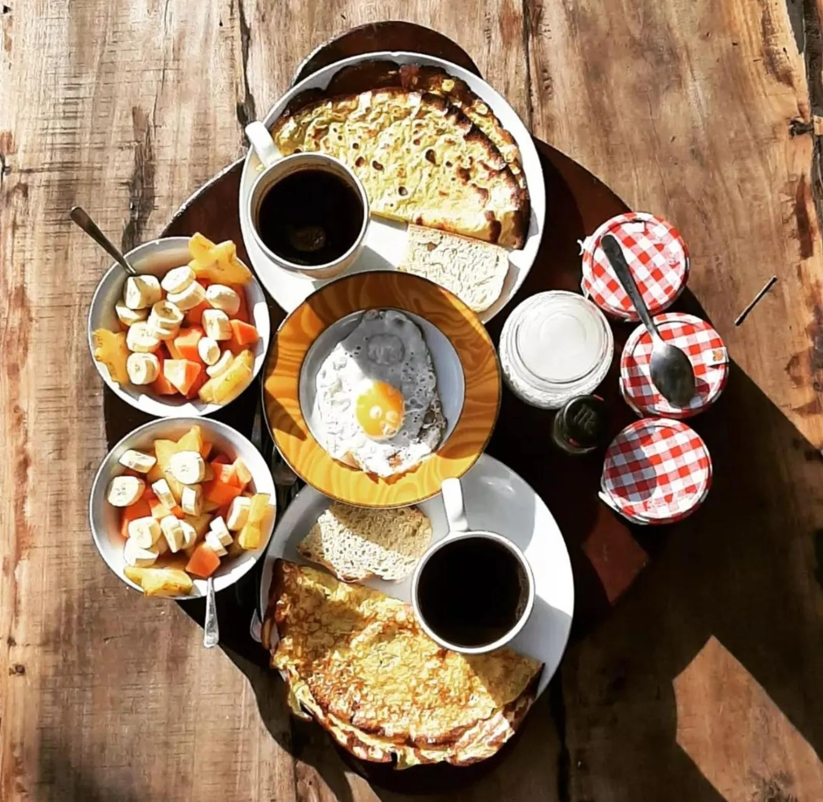 Breakfast in Villa Shantitara Bungalows