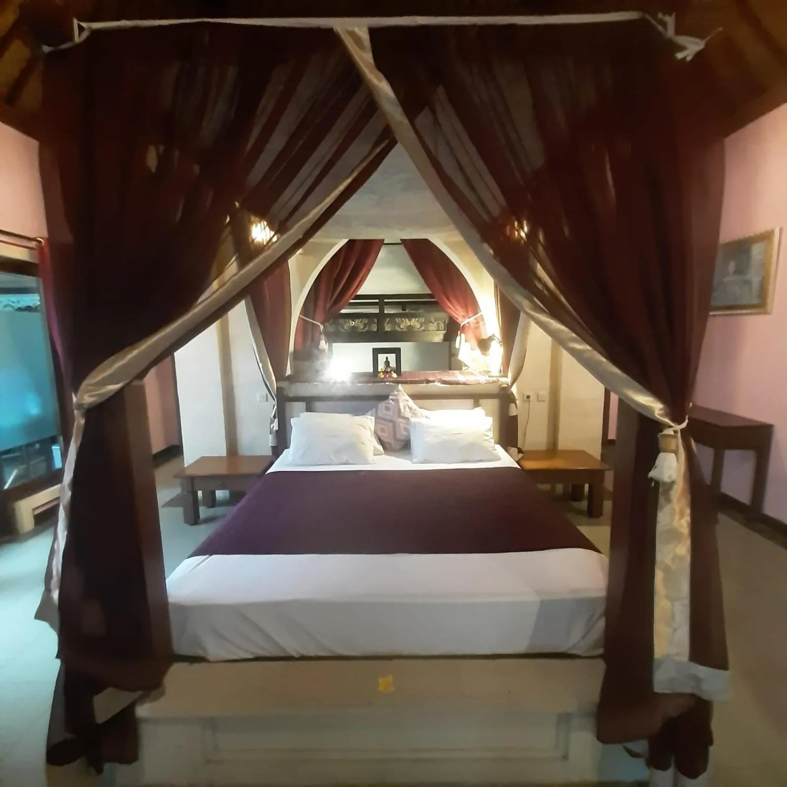 Photo of the whole room, Bed in Villa Shantitara Bungalows