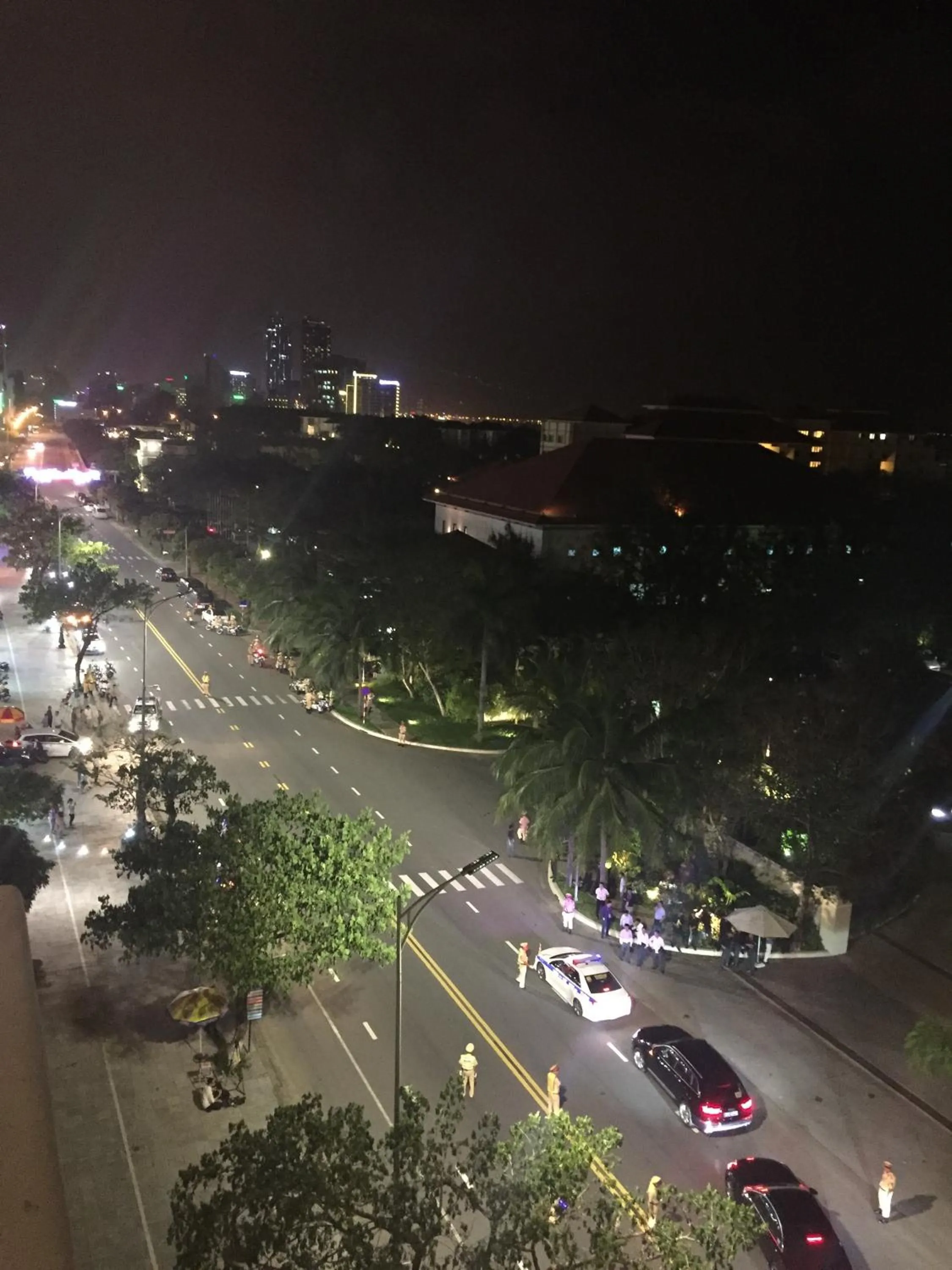 Night in Rung Huong Apartment