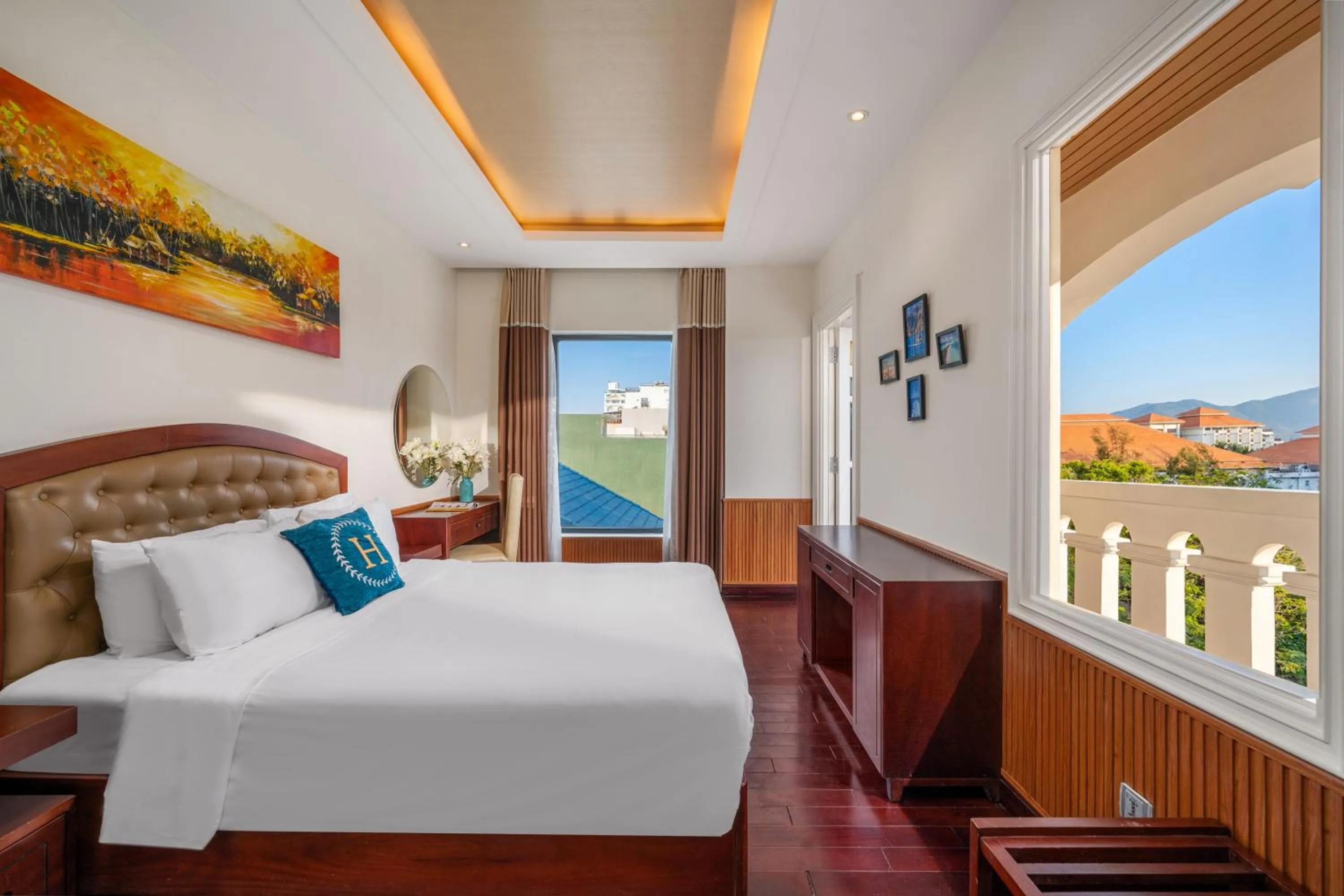 Photo of the whole room, Bed in Rung Huong Apartment