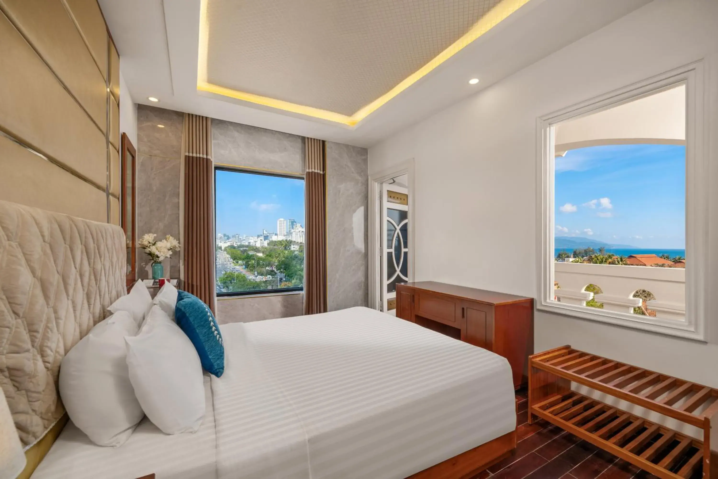 Premier Deluxe Three-Bedroom Apartment - BARACK OBAMA in Rung Huong Apartment Premier Deluxe Three-Bedroom Apartment - BARACK OBAMA in Rung Huong Apartment