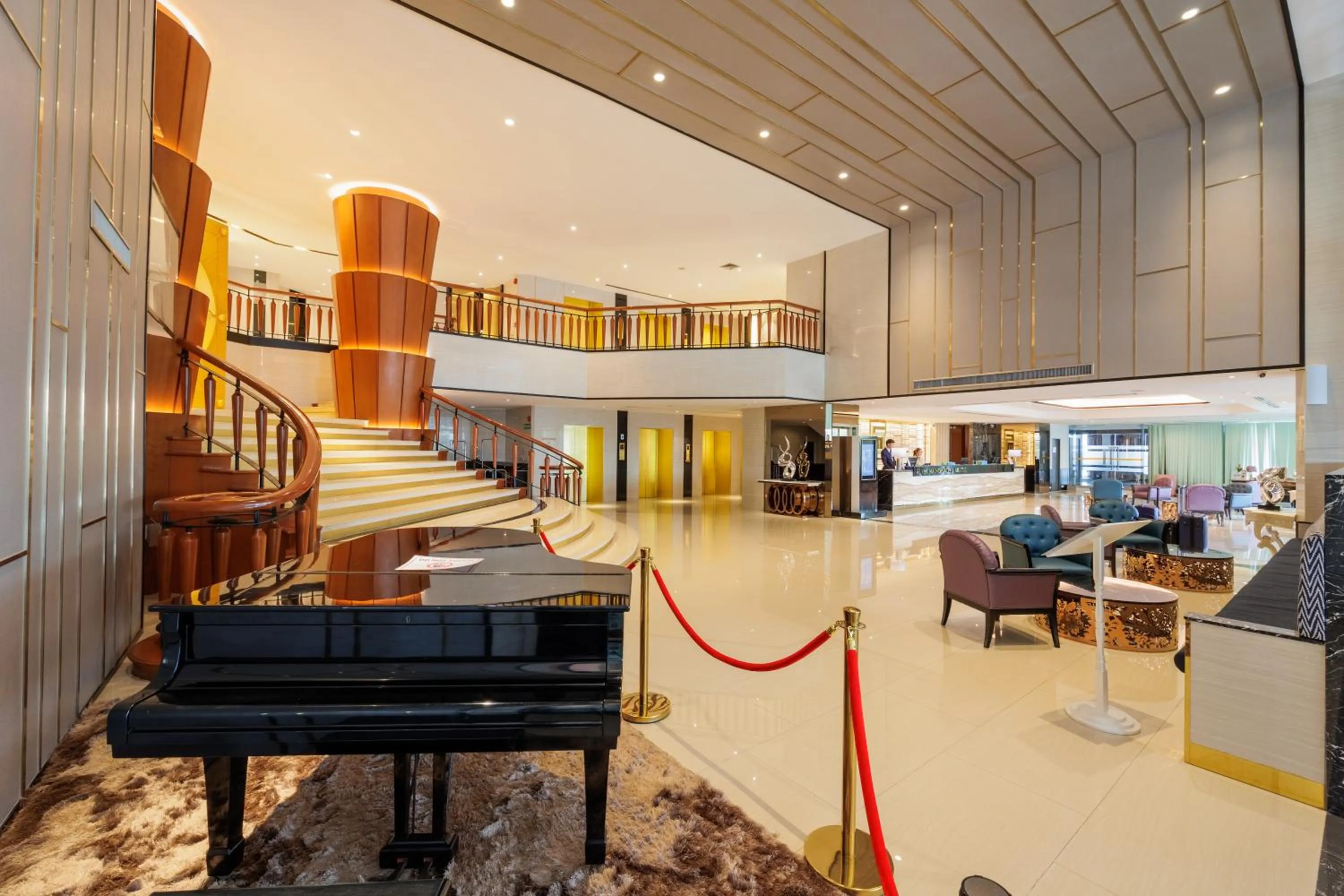 Lobby or reception in Siam Mandarina Hotel - Free BKK Airport Shuttle