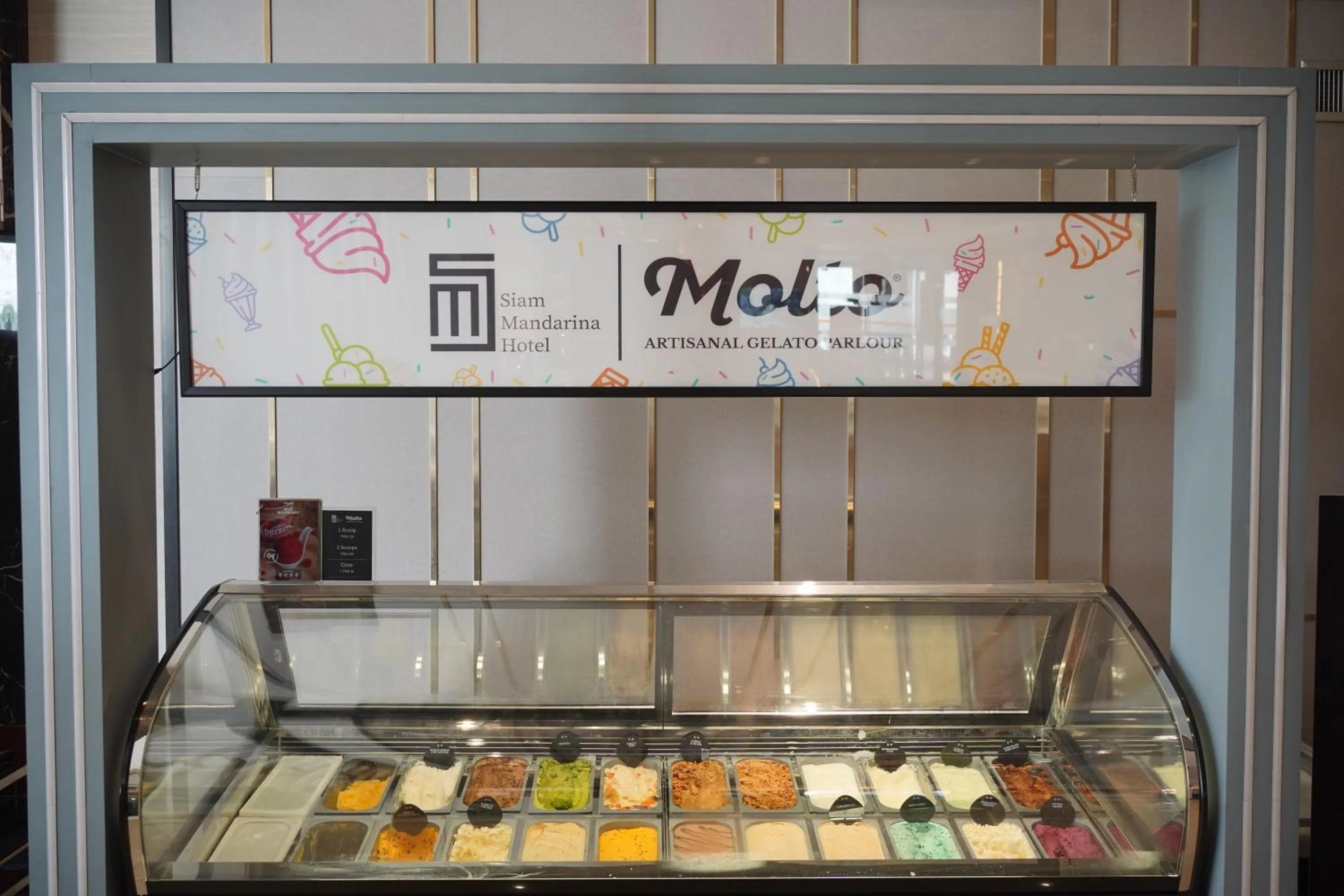 Restaurant/places to eat in Siam Mandarina Hotel - Free BKK Airport Shuttle