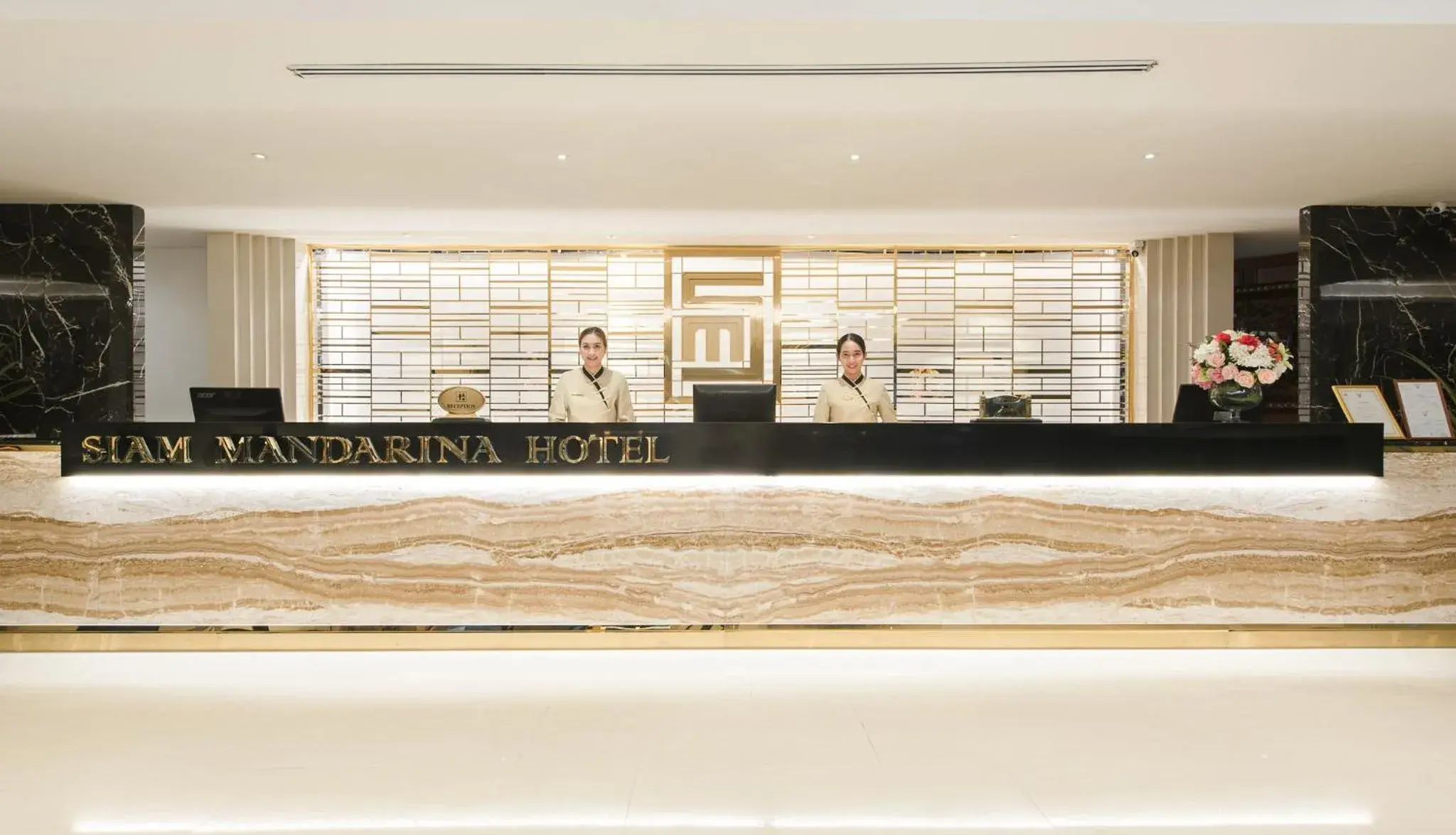 Lobby or reception in Siam Mandarina Hotel - Free BKK Airport Shuttle Lobby or reception in Siam Mandarina Hotel - Free BKK Airport Shuttle