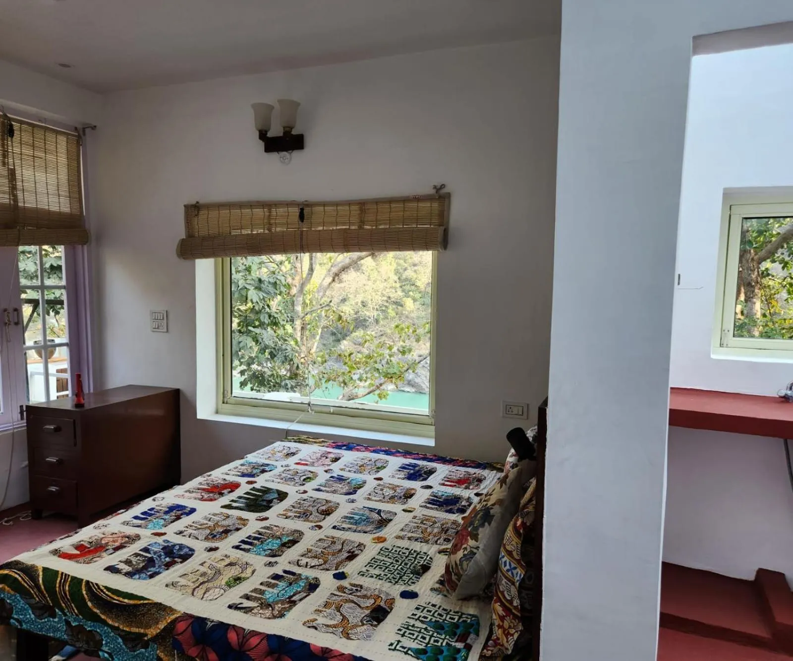 Bed in Samira's Birds & Butterflies Park-Spashram Ganga Beach Retreat