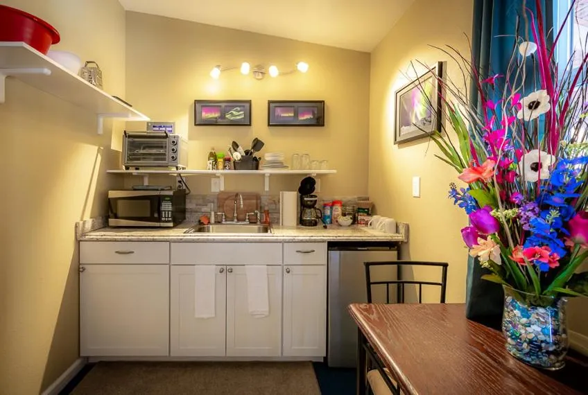 Bedroom in talkeetna villas and tours