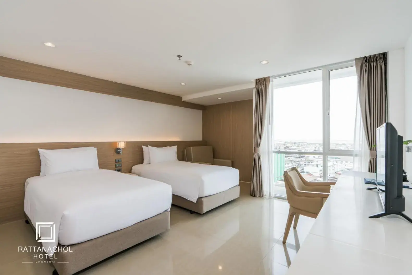 Bed in Rattanachol Hotel Bed in Rattanachol Hotel