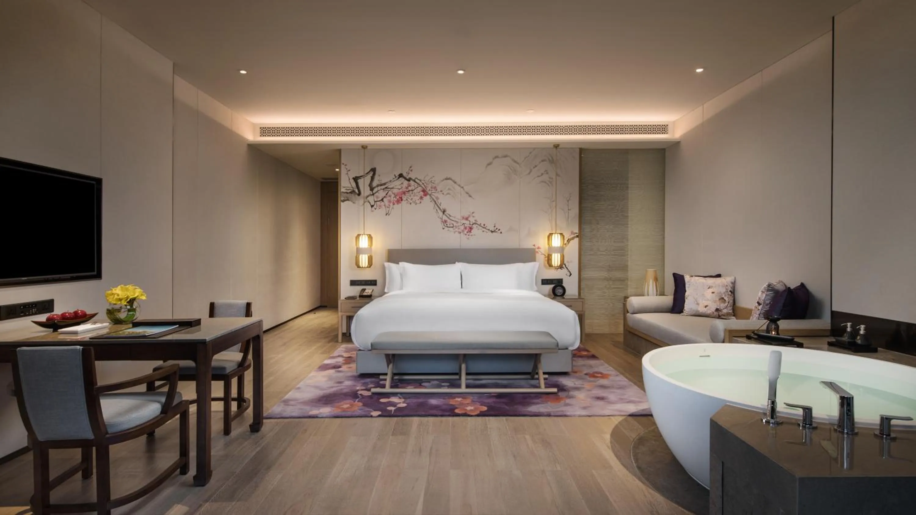 Photo of the whole room, Bed in Banyan Tree Anji