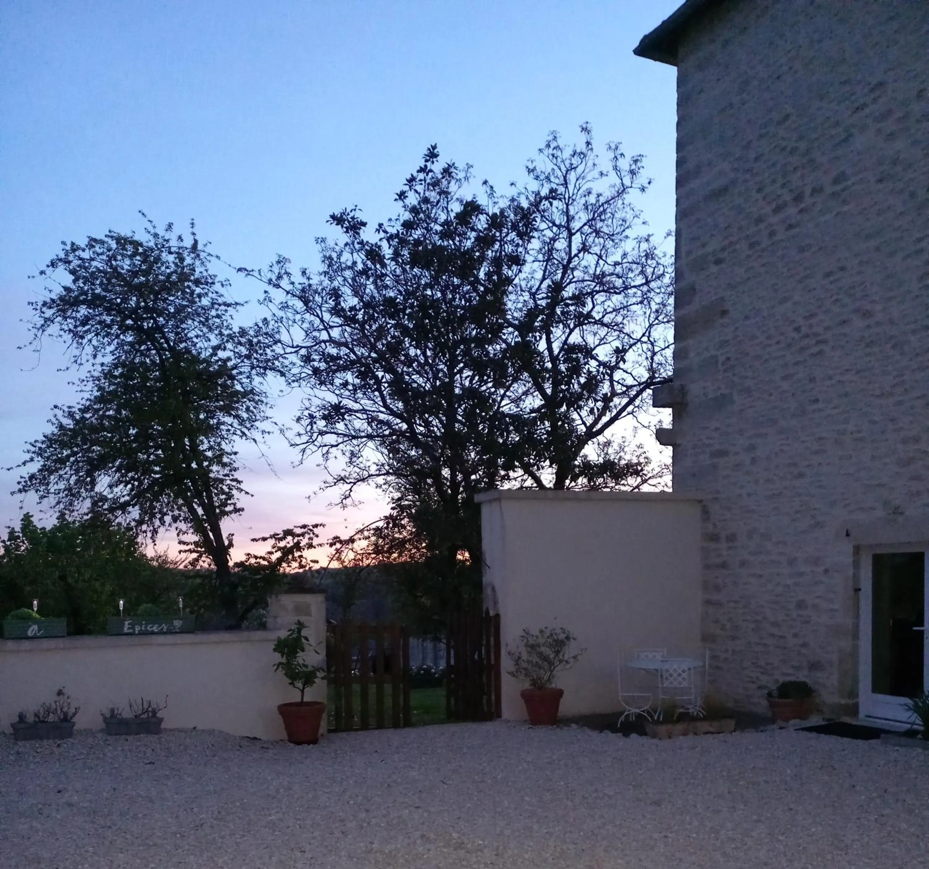 Garden in Chambres d'Hôtes Le Moulin à Epices
