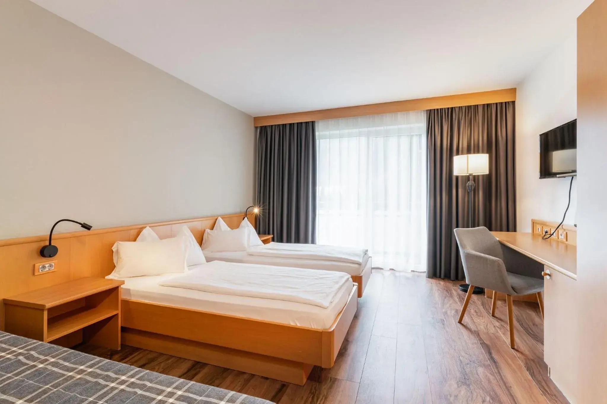 Twin Room in Hotel Brenner - Stop & Go Twin Room in Hotel Brenner - Stop & Go