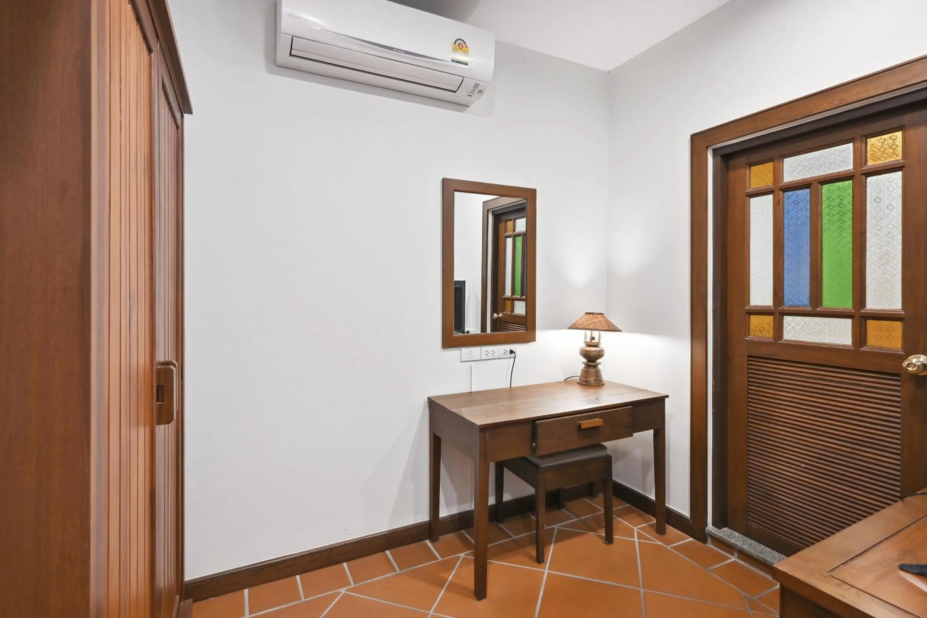 air conditioner in Villa Sanpakoi