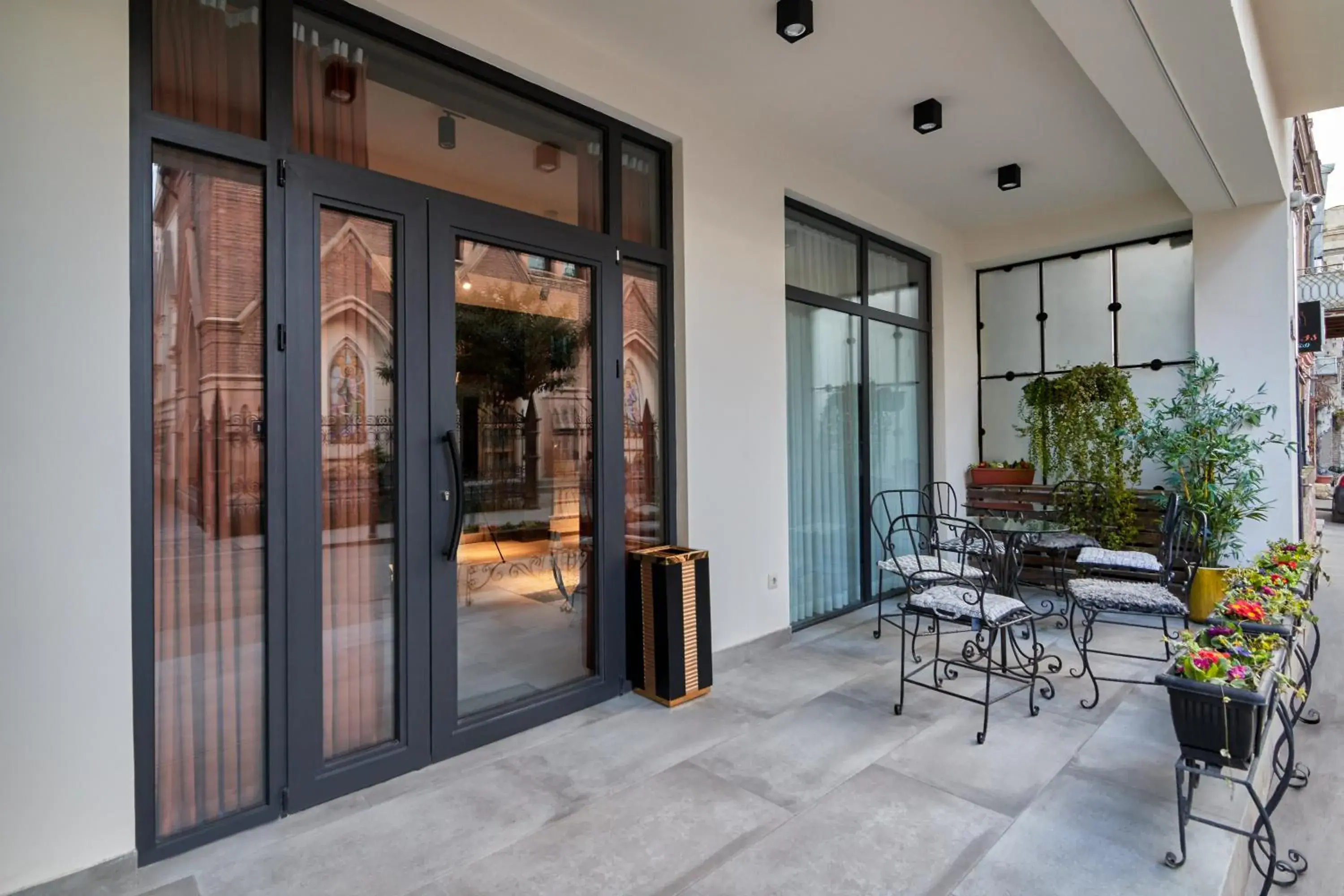 Facade/entrance in Hotel City Facade/entrance in Hotel City