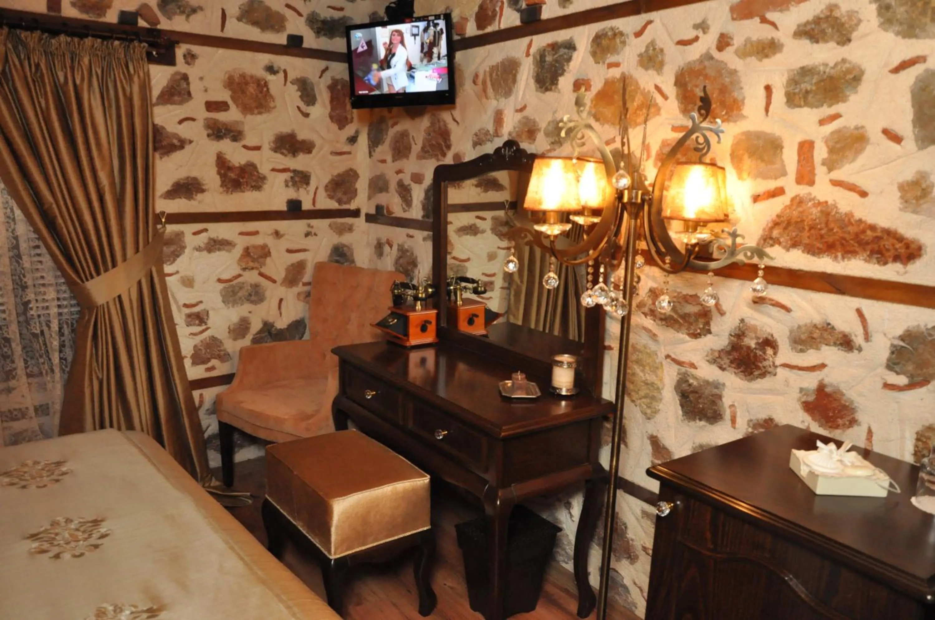 Decorative detail, Bed in Harmony Butik Otel