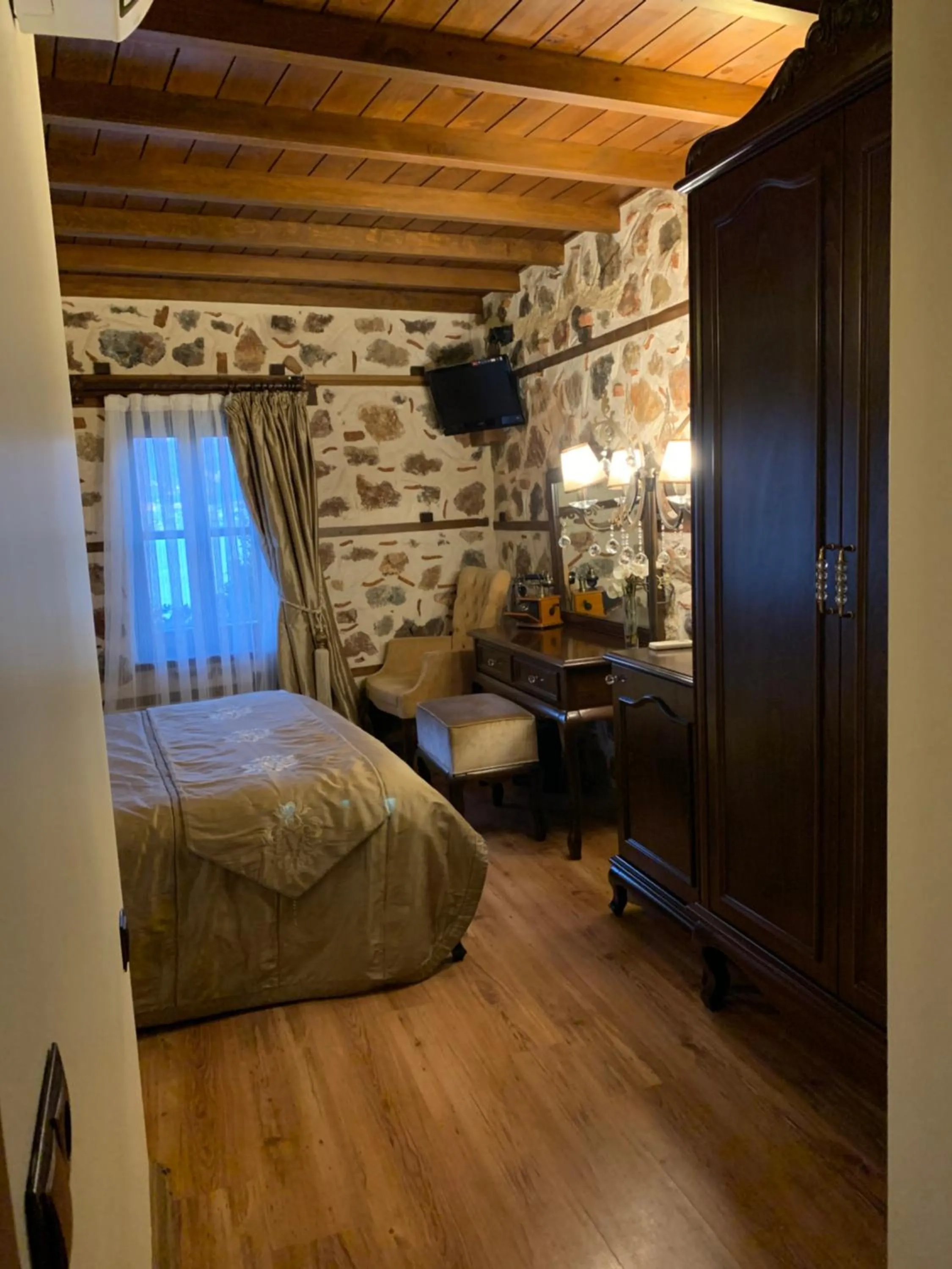 Photo of the whole room, Bed in Harmony Butik Otel