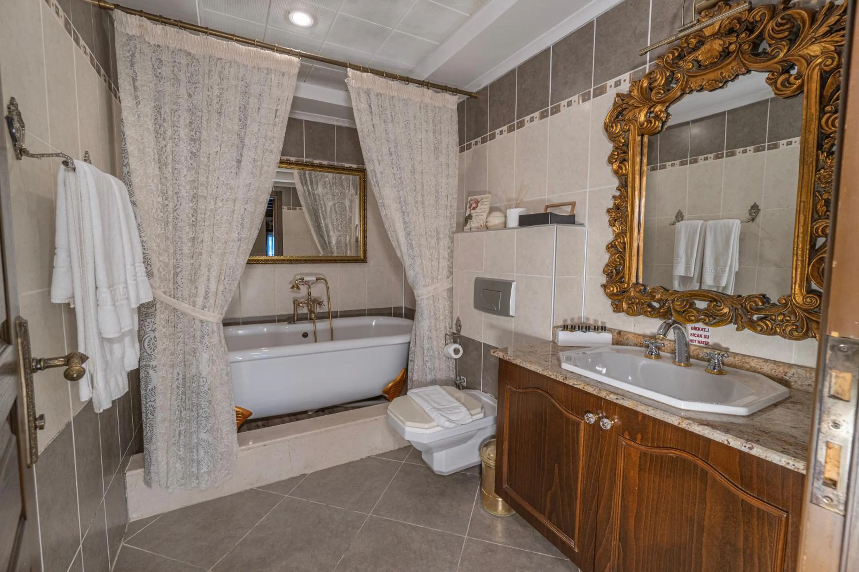 Shower in Harmony Butik Otel